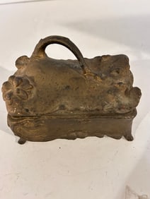 Vintage WB MFG Co Goldtone Metal Repousse Jewelry Box 5" x 3" x 3"