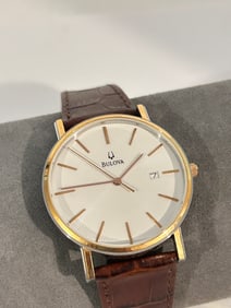 Vintage Nice Bulova quartz working leather Watch 98H51