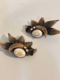 Vintage Copper Tone Faux pearl Earrings
