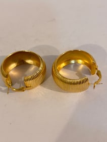 Vintage Gold Tone Goldette wide hoop Earrings