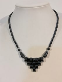 Vintage Hematite/black bead Necklace 15"