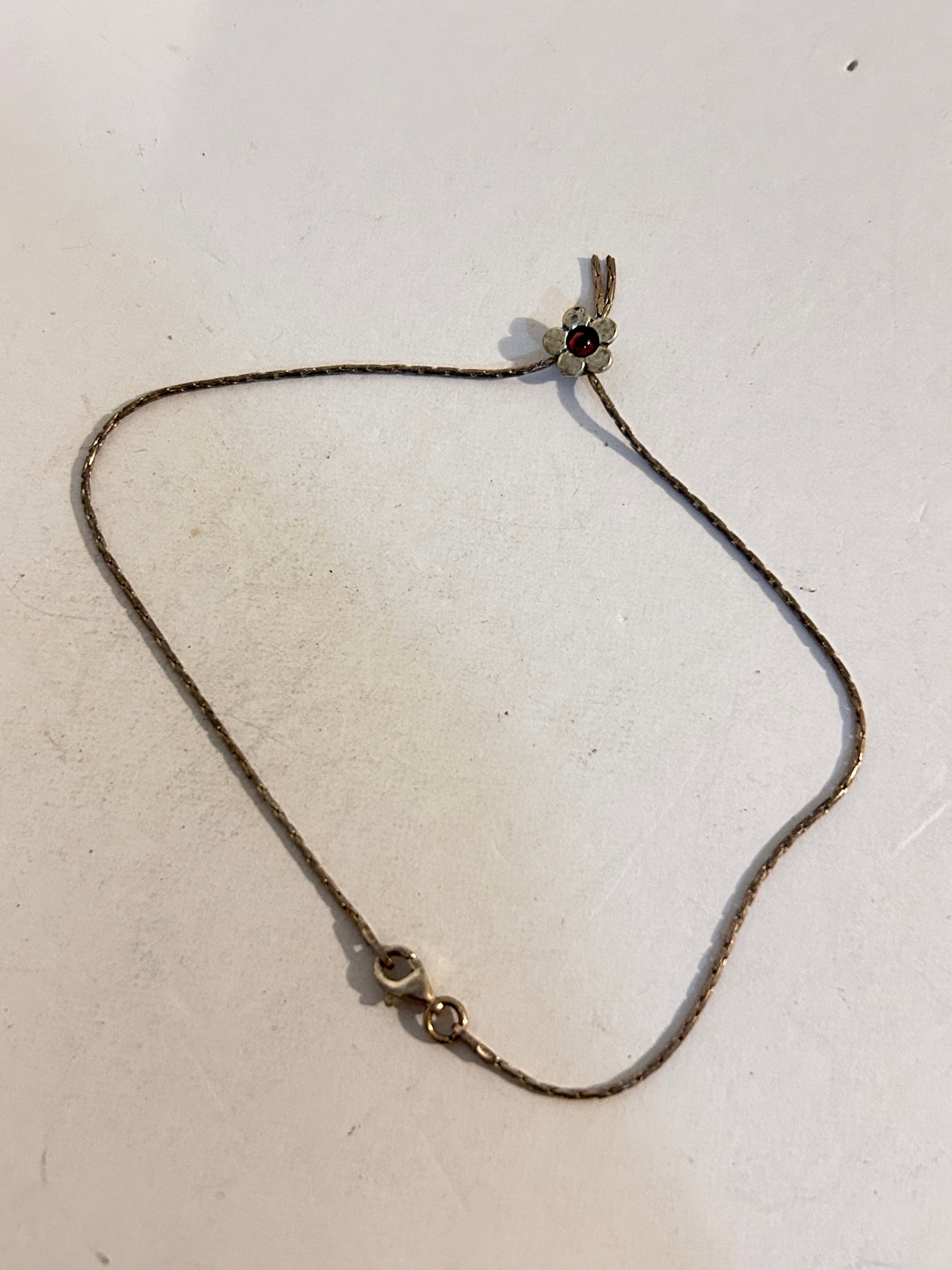 Vintage Sterling Silver floral Bracelet 7": Vintage Sterling Silver floral Bracelet 7" Please view all photos as they are part of the description and condition of this Item, Feel free to contact me with questions or picture requests! Used Item
