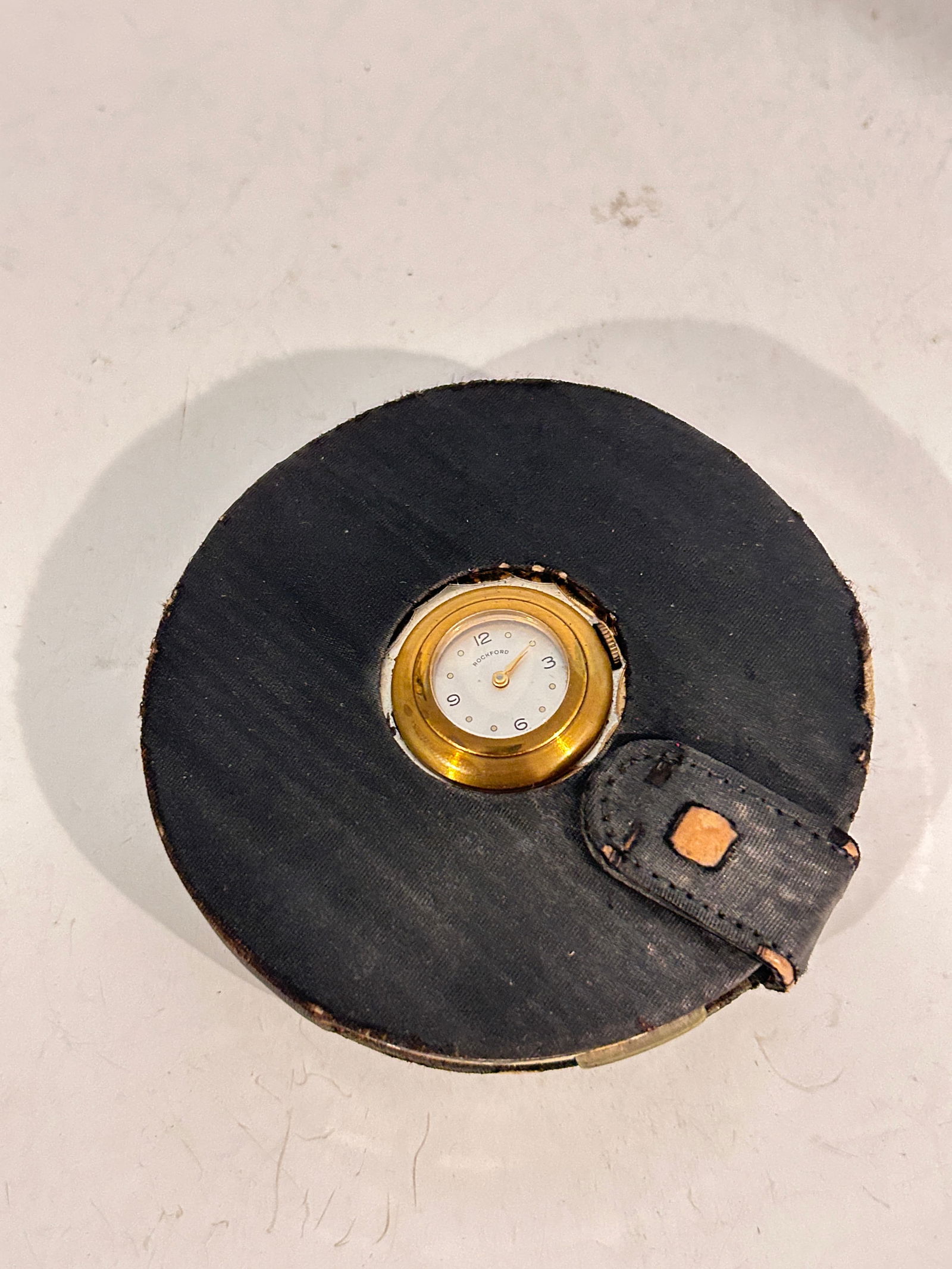 Vintage Illinois Watch Case Co. brass Mirror Makeup Compact working (1 of 7)