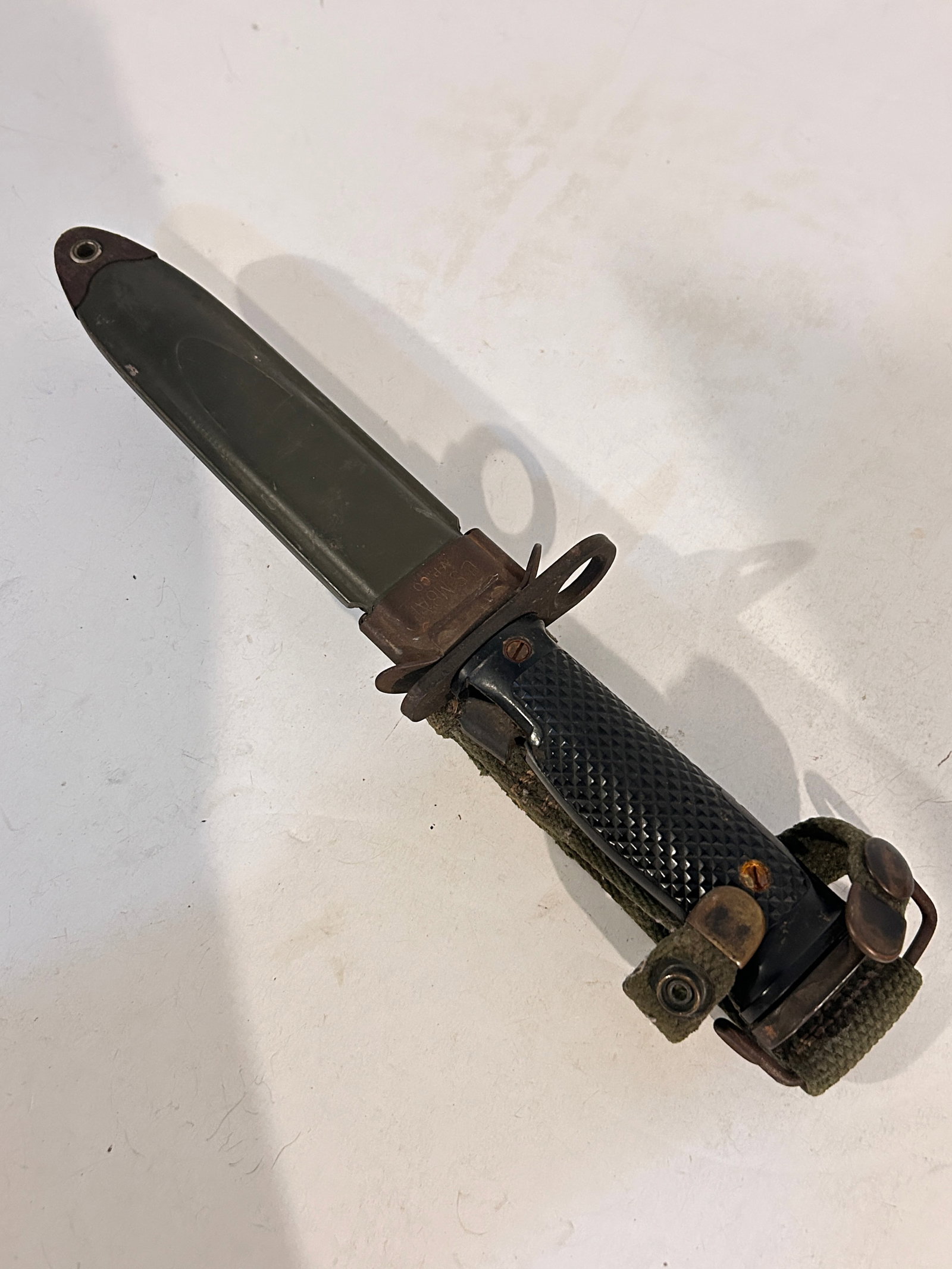 US M6 Aerial Bayonet & M8A1 Hard Carrier Scabbord Sheath Vintage Vietnam Era (1 of 6)