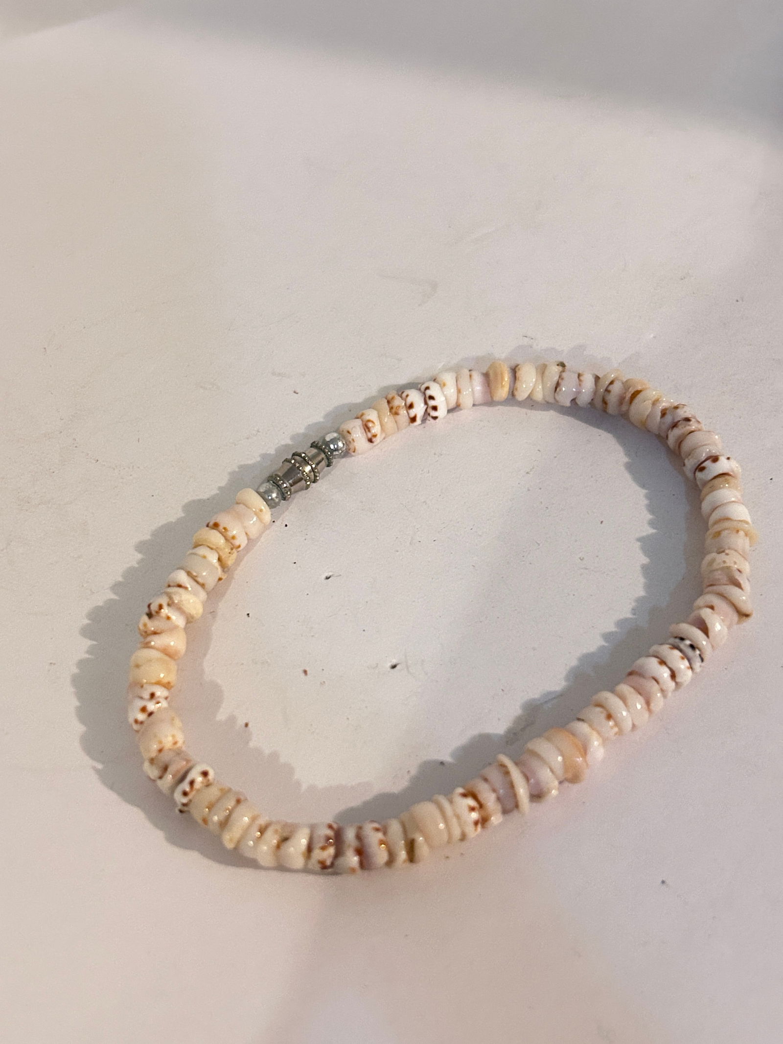 Vintage beaded shell 8"Bracelet (1 of 3)