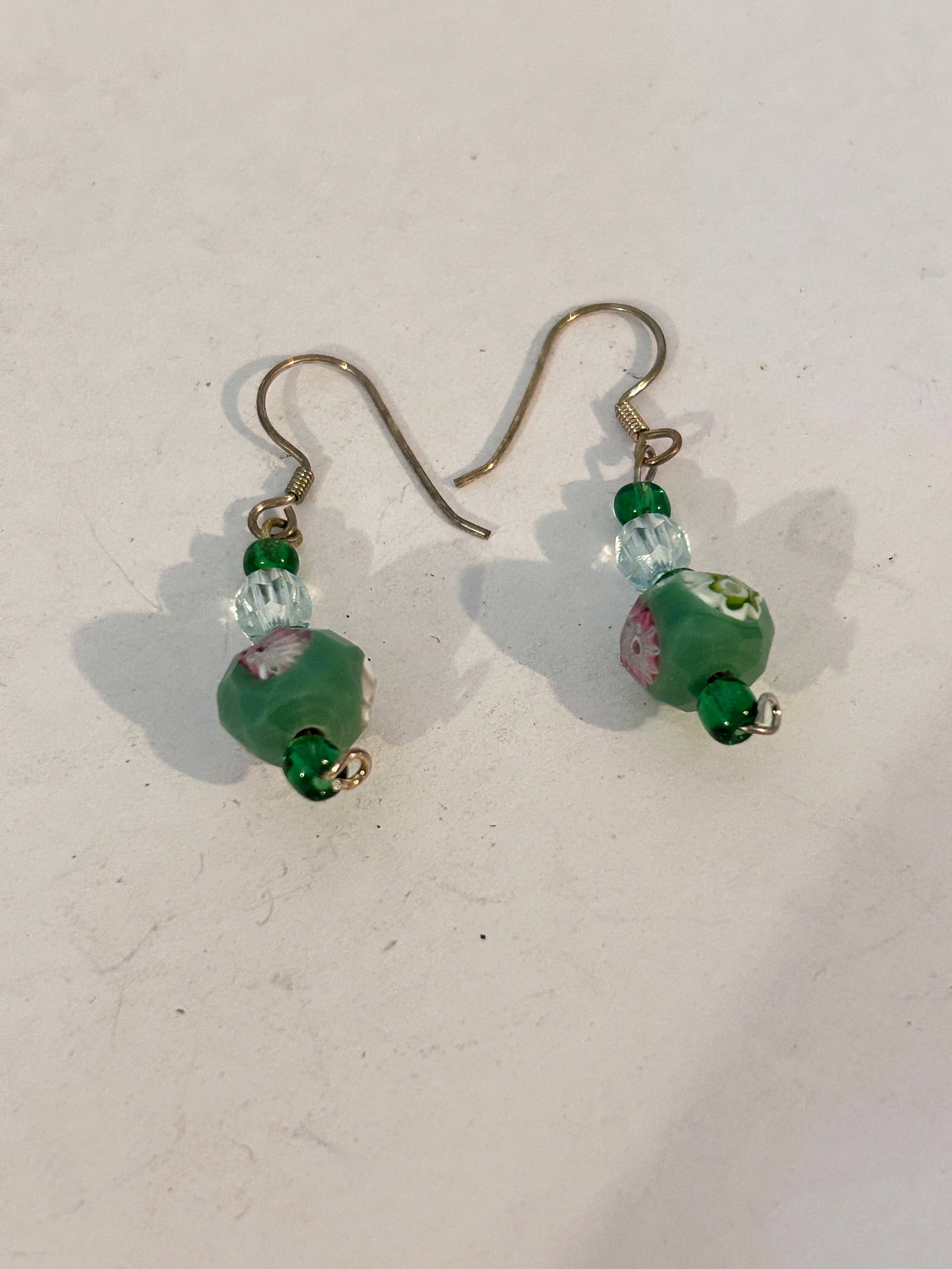 Vintage italian mosaic Earrings: Vintage italian mosaic Earrings Please view all photos as they are part of the description and condition of this Item, Feel free to contact me with questions or picture requests! Used Item AS IS Pleas