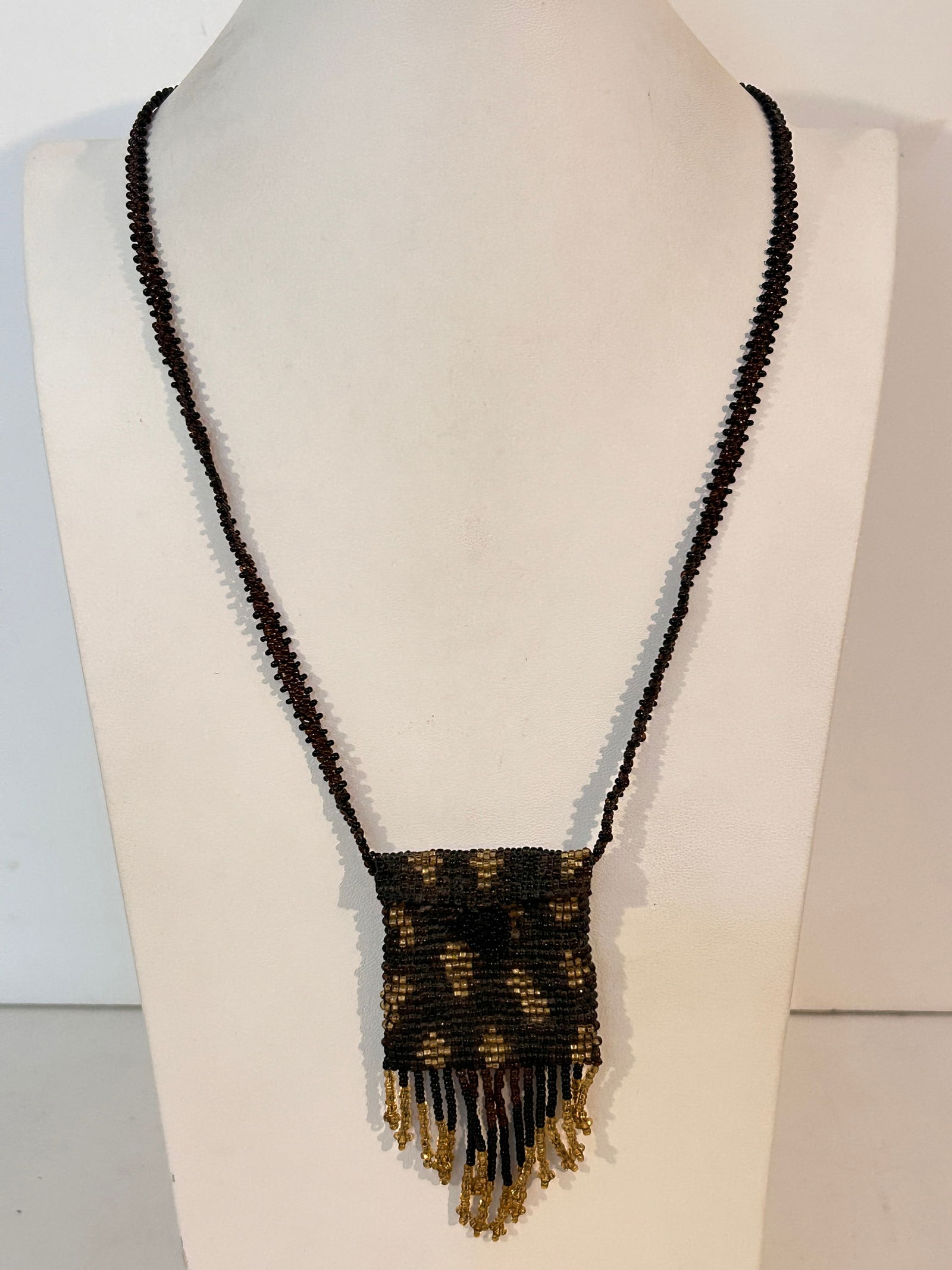 Vintage Beaded Necklace Purse 24": Vintage Beaded Necklace Purse 24" Please view all photos as they are part of the description and condition of this Item, Feel free to contact me with questions or picture requests! Used Item AS IS