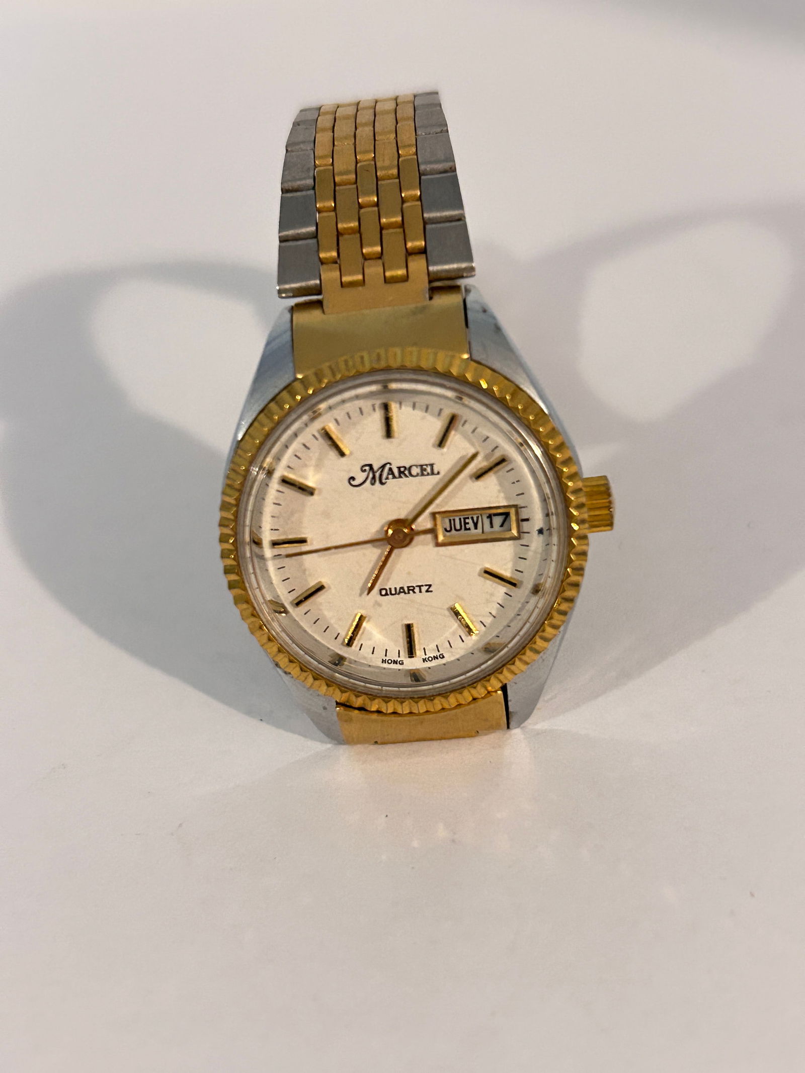 Vintage Marcel working Quartz Watch: Vintage Marcel working Quartz Watch Please view all photos as they are part of the description and condition of this Item, Feel free to contact me with questions or picture requests! Used Item AS IS