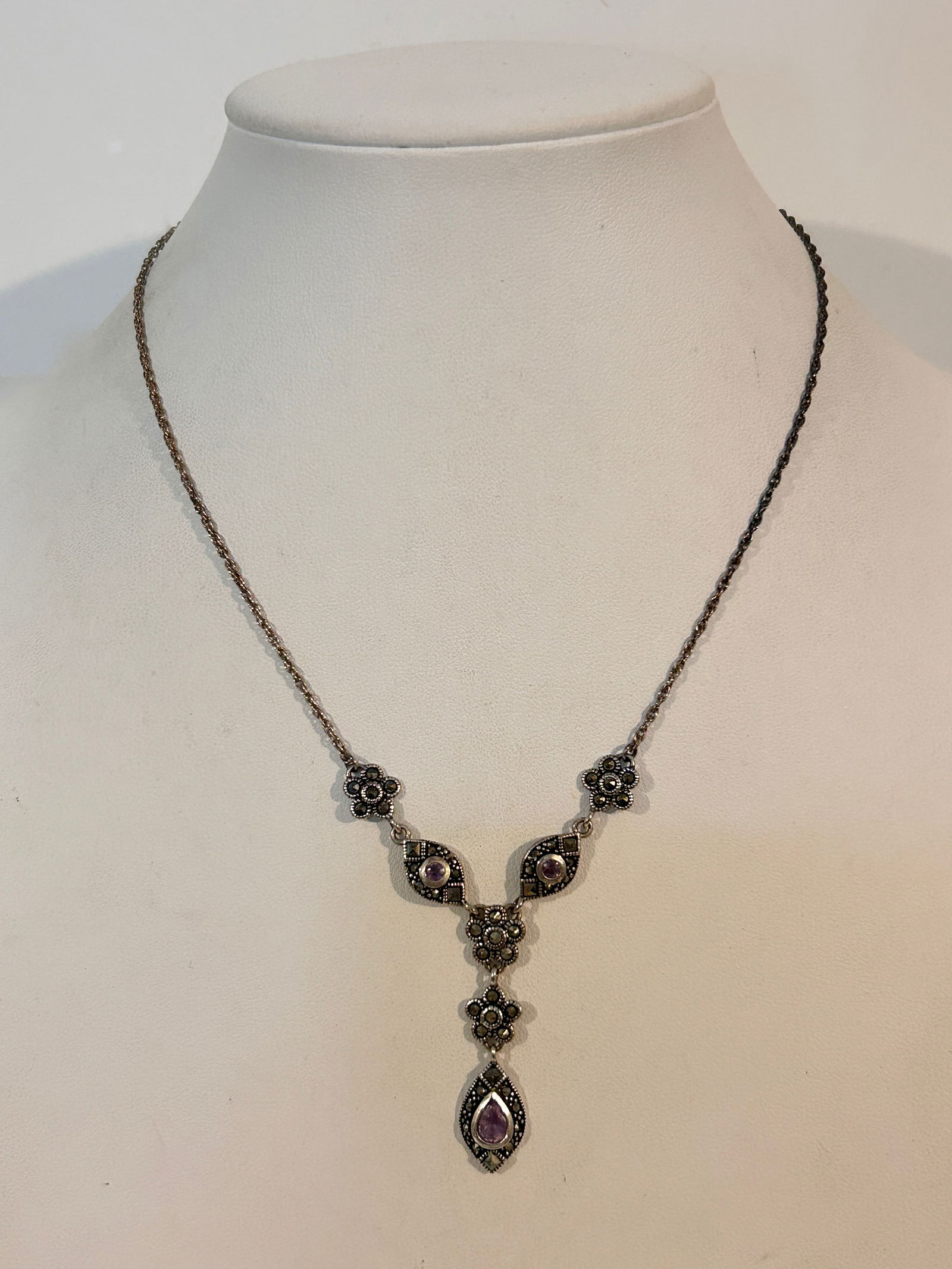 Vintage Sterling Silver Amethyst marcasite Necklace 16": Vintage Sterling Silver Amethyst marcasite Necklace 16" Please view all photos as they are part of the description and condition of this Item, Feel free to contact me with questions or picture request