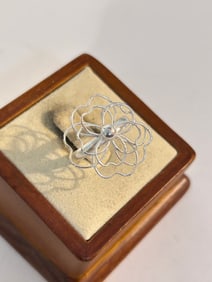 Vintage Sterling Silver floral Ring sz 8