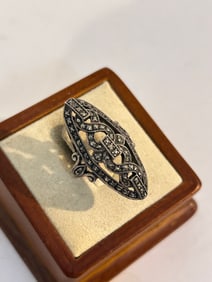 Vintage Sterling Silver large marcasite Ring sz 5