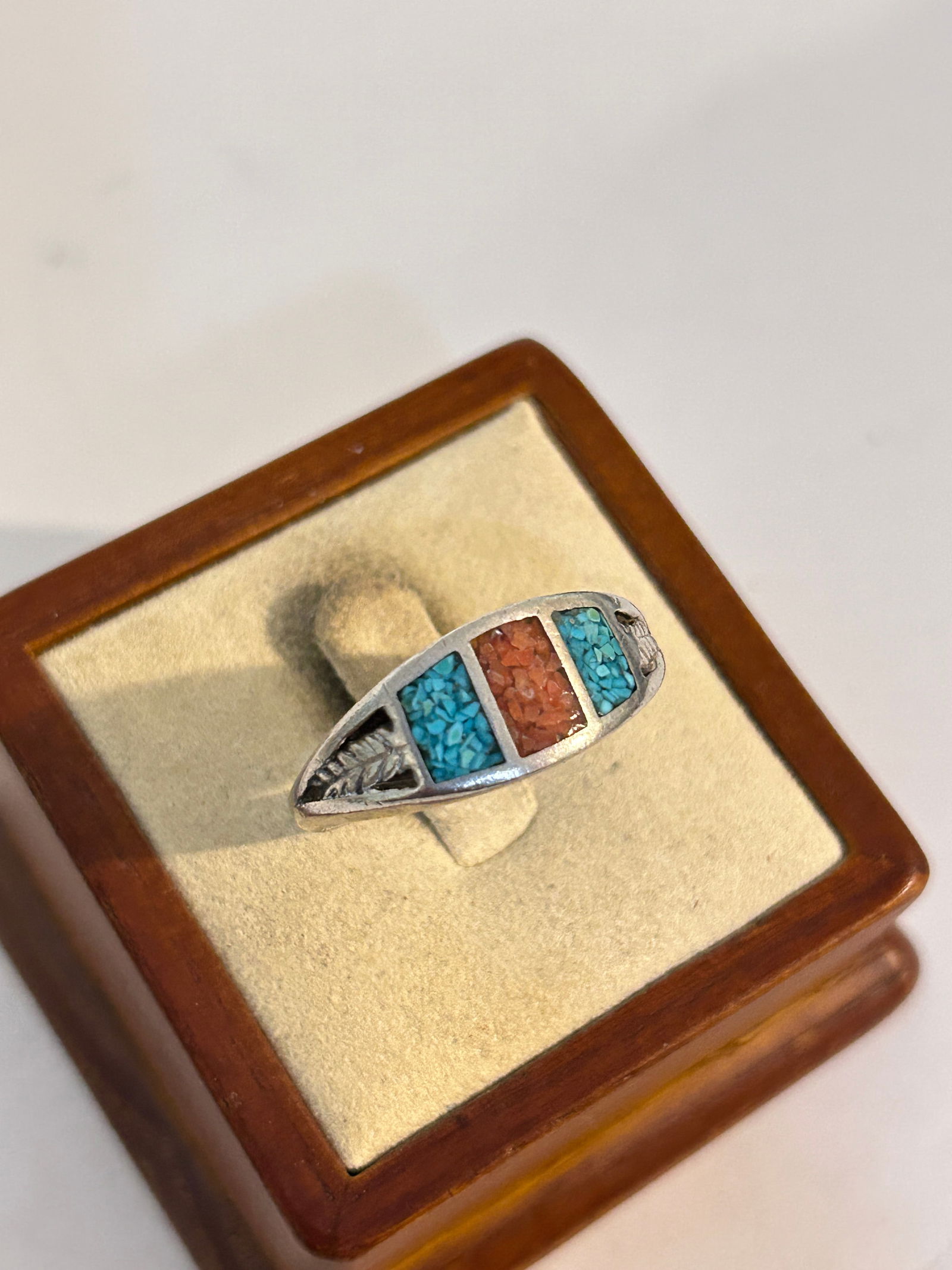 Vintage Sterling Silver Navajo Indian Ring sz 11 (1 of 5)