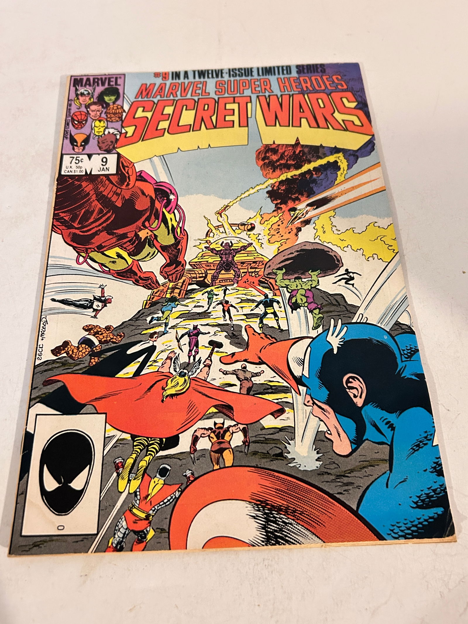 Vintage Comic Book Secret Wars # 9 (1 of 2)