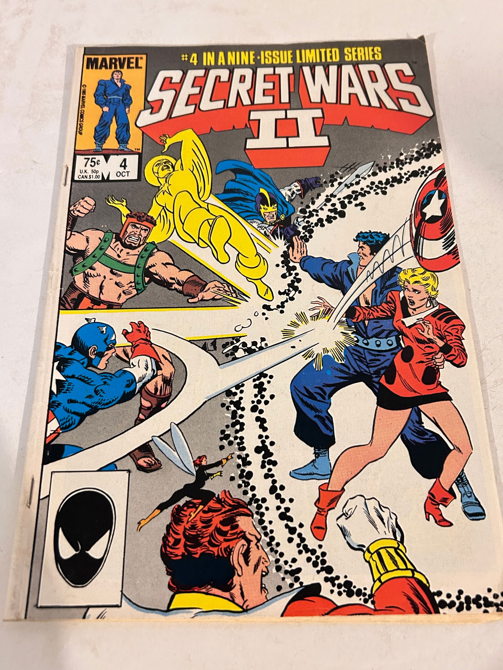 Vintage Comic Book Secret Wars # 4 (1 of 2)