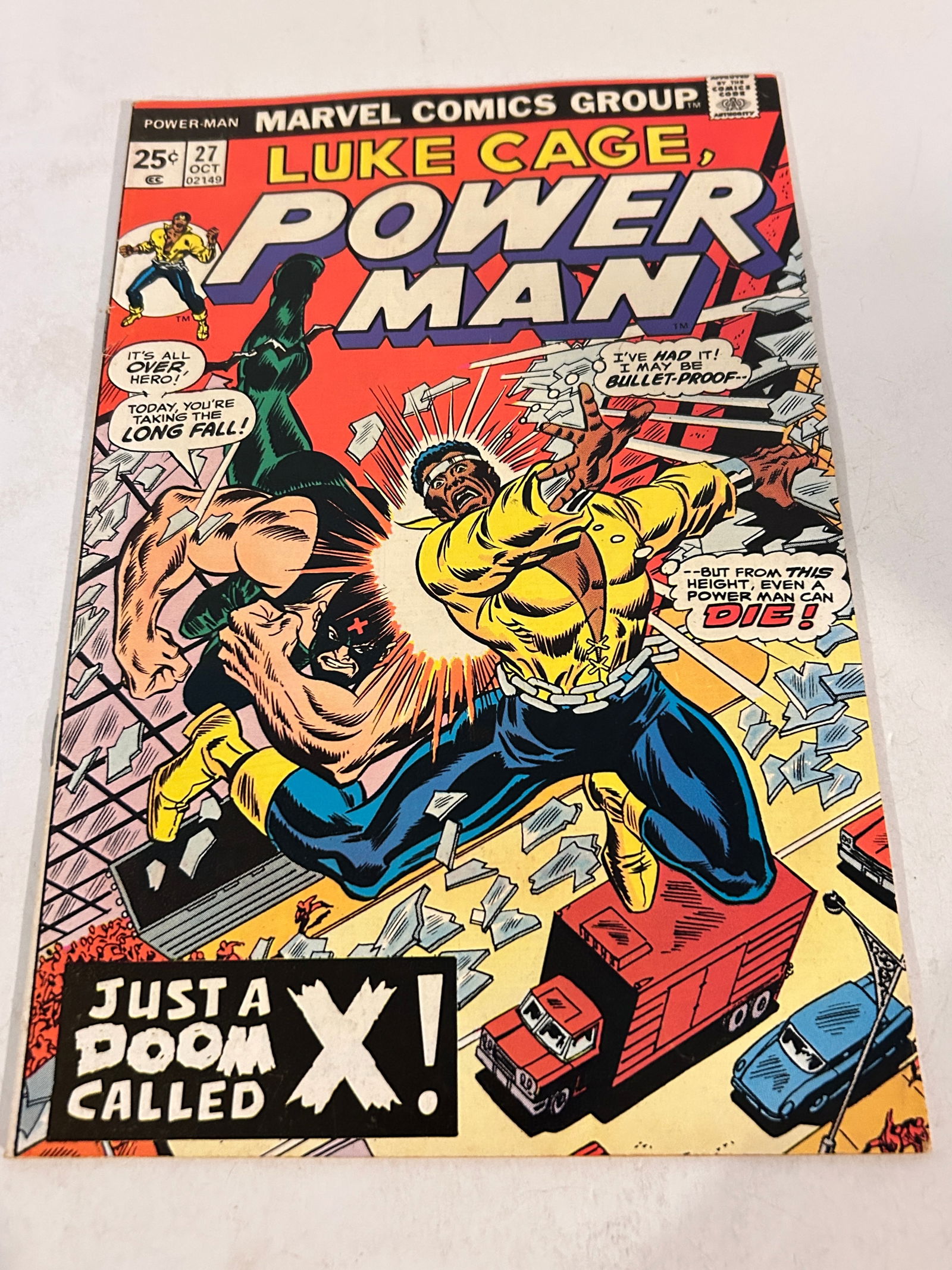 Vintage Comic Book Luke Cage Power Man # 27 (1 of 2)