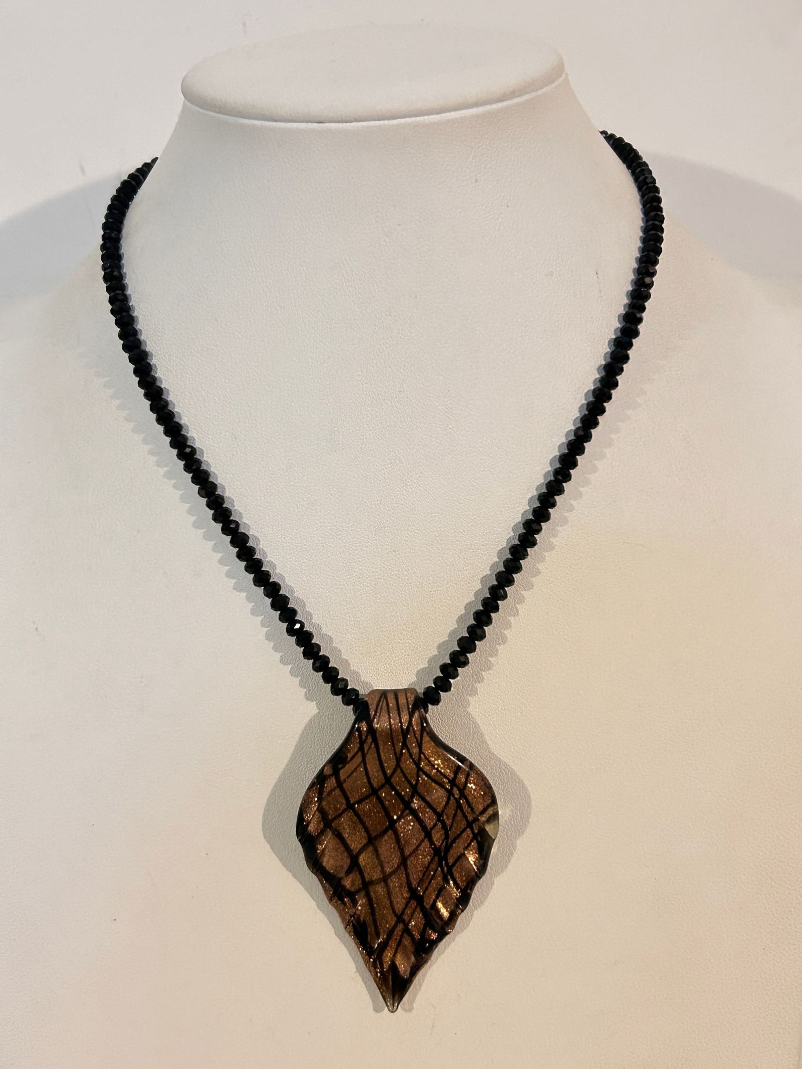 Vintage Murano Glass black glass bead Necklace Sz 16": Vintage Murano Glass black glass bead Necklace Sz 16" Please view all photos as they are part of the description and condition of this Item, Feel free to contact me with questions or picture requests!