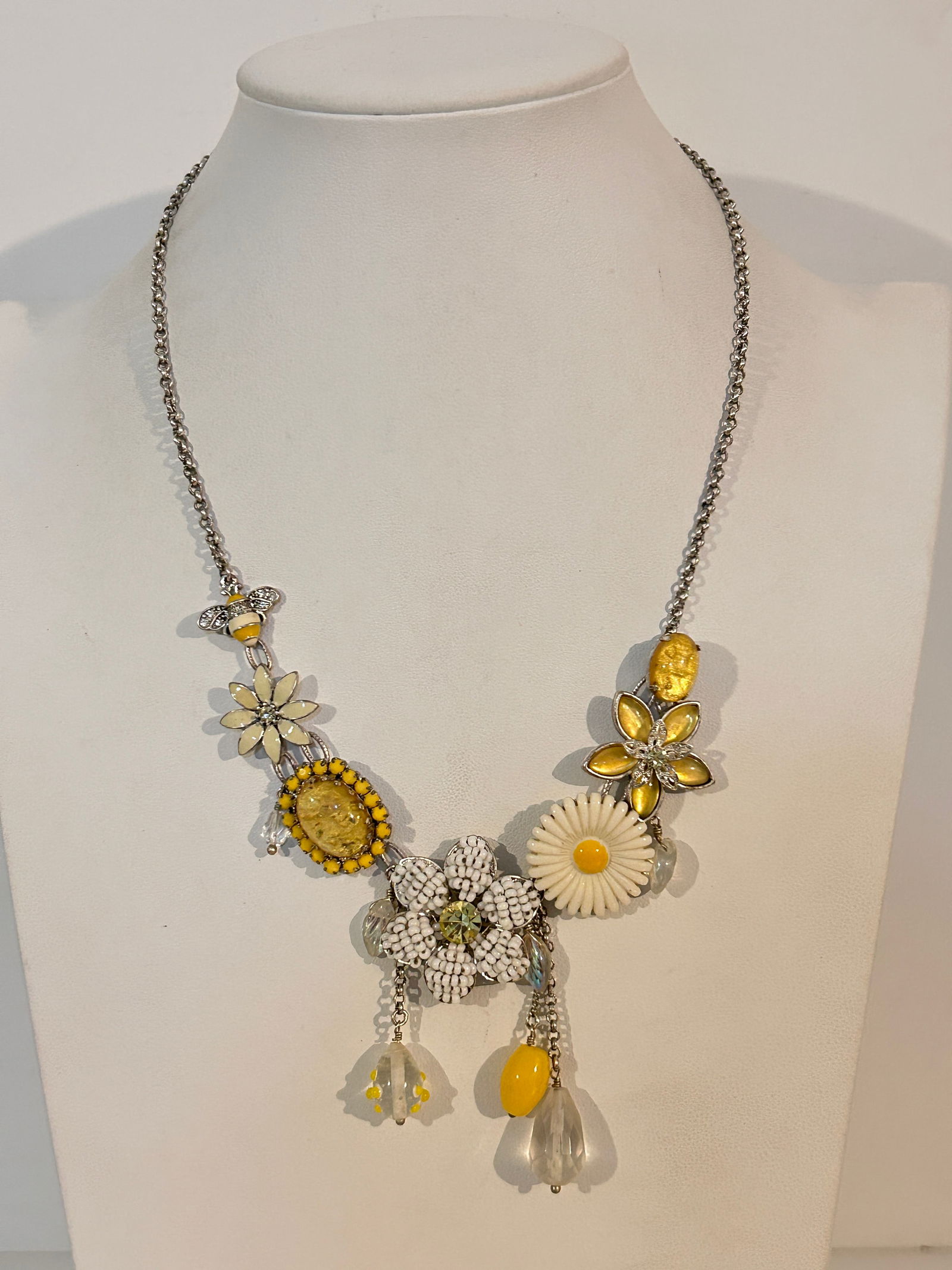 Bohm Floral Beaded Rhinestone Short Chunky Statement Necklace Sz 16" (1 of 4)