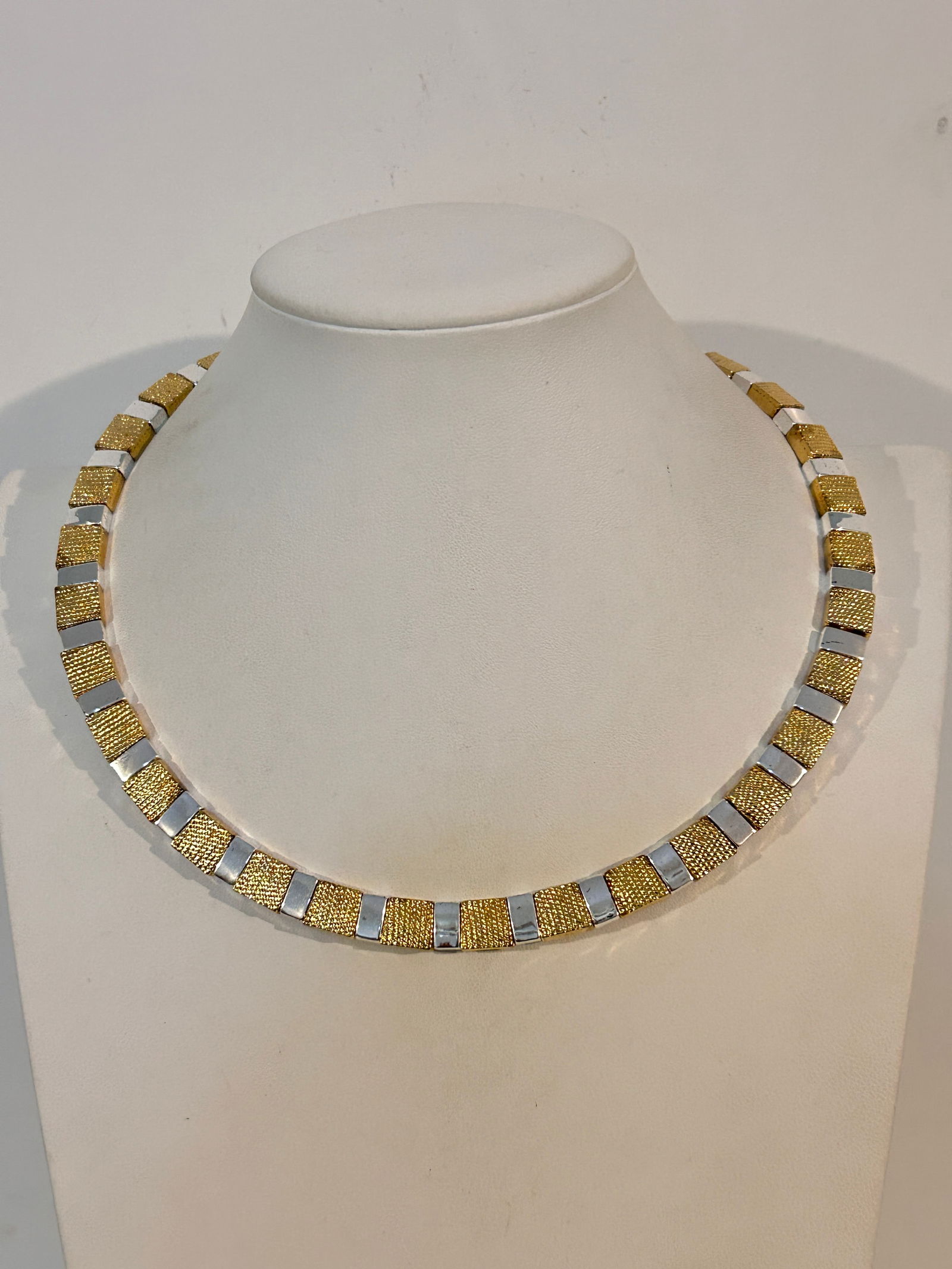 Vintage Napier Gold & Silver Tone Necklace Choker Collar 1980s Sz 12" (1 of 4)