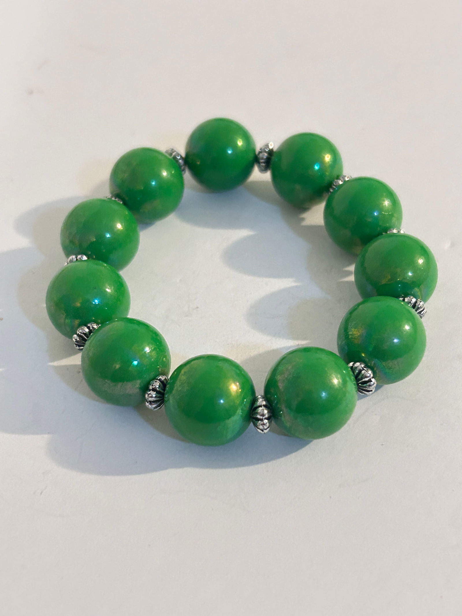 Vintage Green Bead stretch Bracelet Sz 7" (1 of 4)