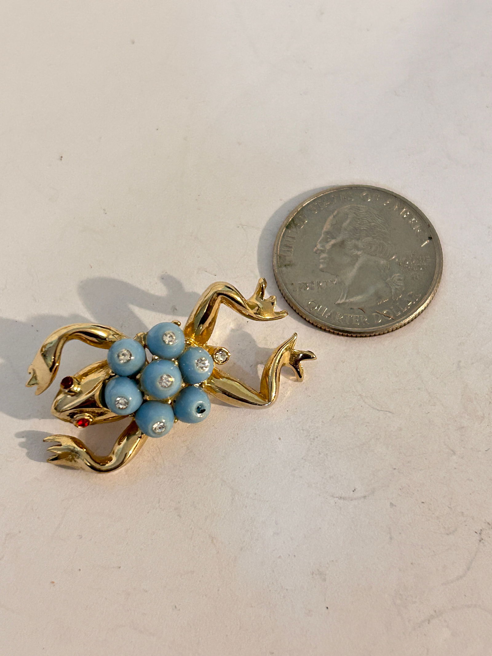 Vintage Brooch: Vintage purple bead Earrings Please view all photos as they are part of the description and condition of this Item, Feel free to contact me with questions or picture requests! Used Item AS IS Please v