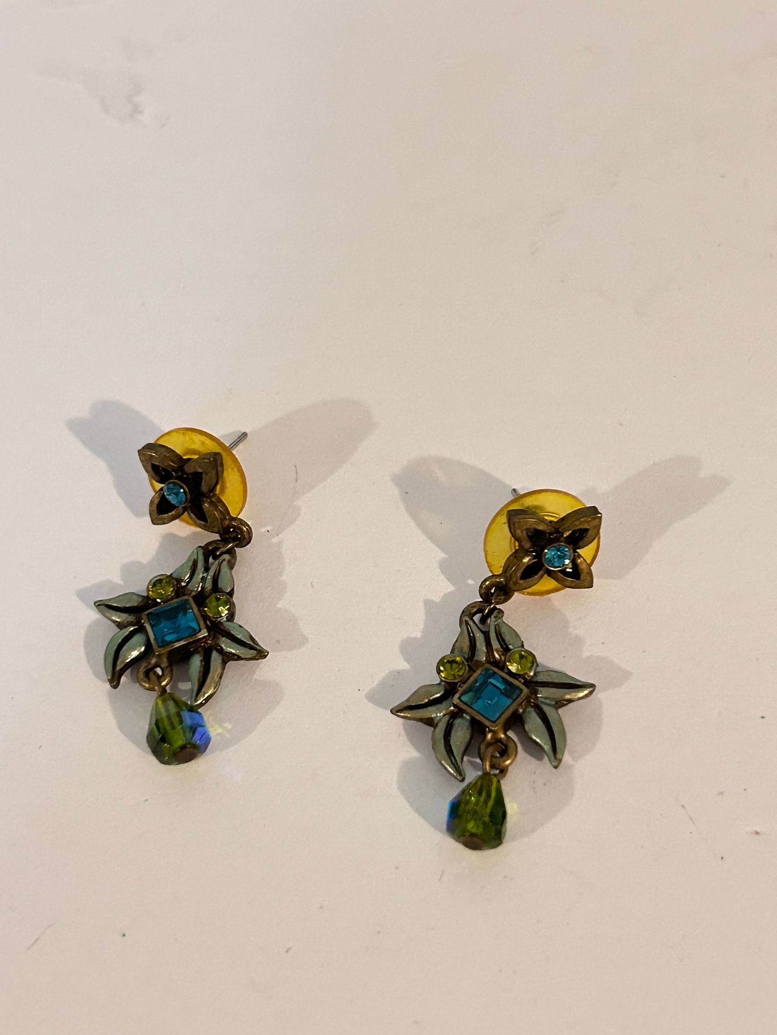 Vintage Sweet Romance post Earrings (1 of 4)