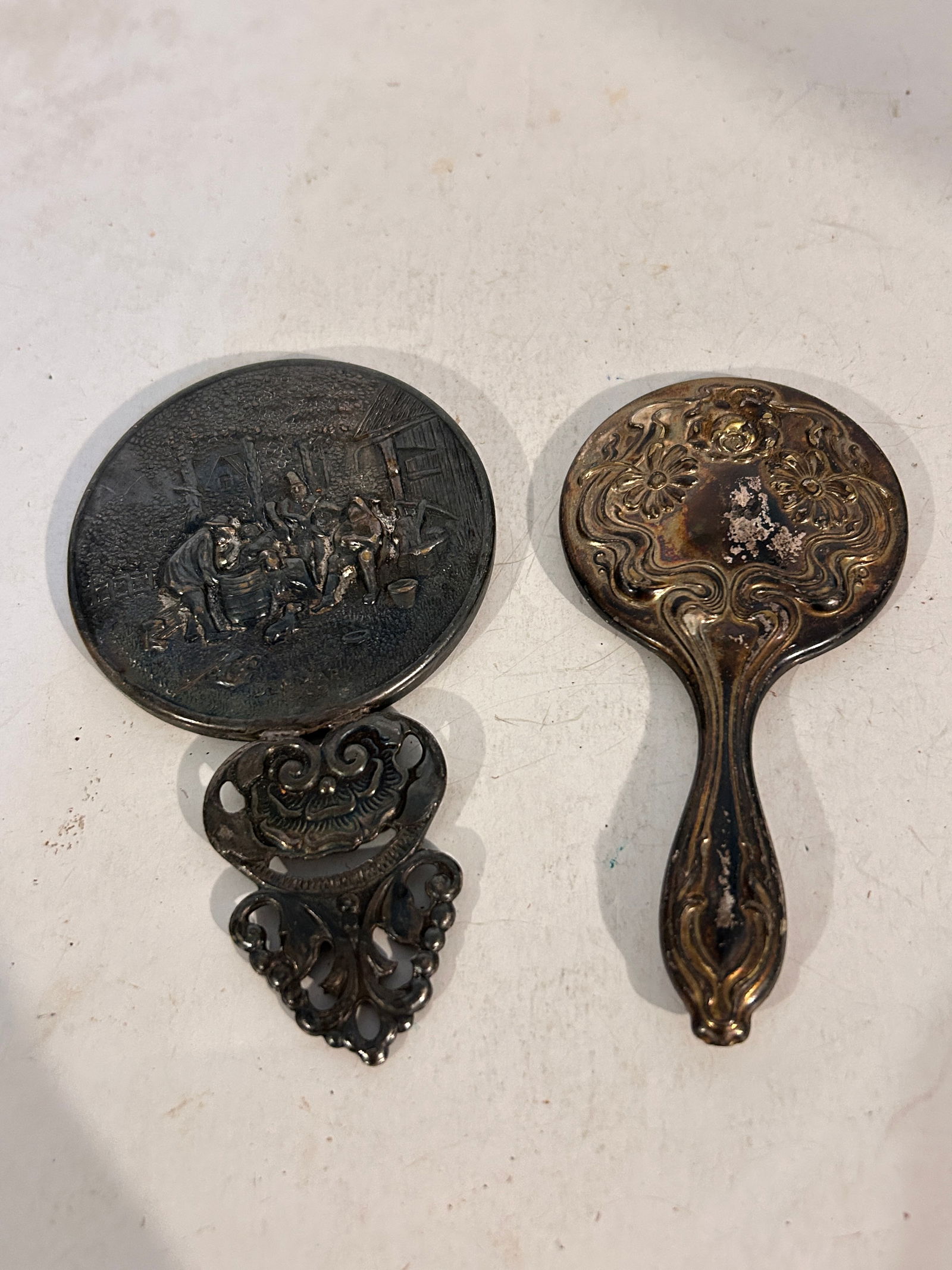 2 Vintage Mini Handheld Vanity Mirrors Silver Ornate Heavy Art Nouveau 4" 4 1/2" (1 of 3)