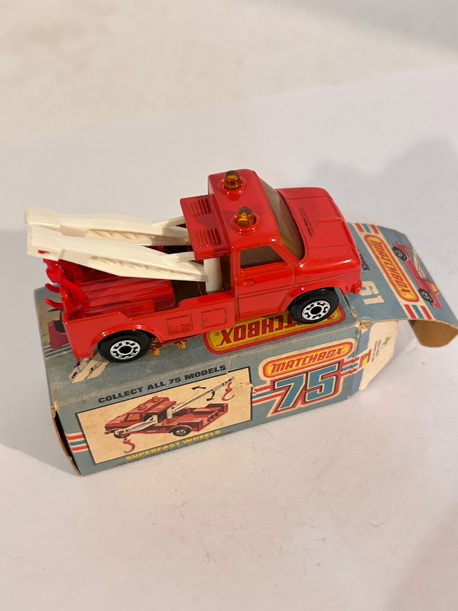 Vintage Matchbox # 61 Wreck Truck in box: Vintage Matchbox # 61 Wreck Truck in box Please view all photos as they are part of the description and condition of this Item, Feel free to contact me with questions or picture requests! Used Item AS