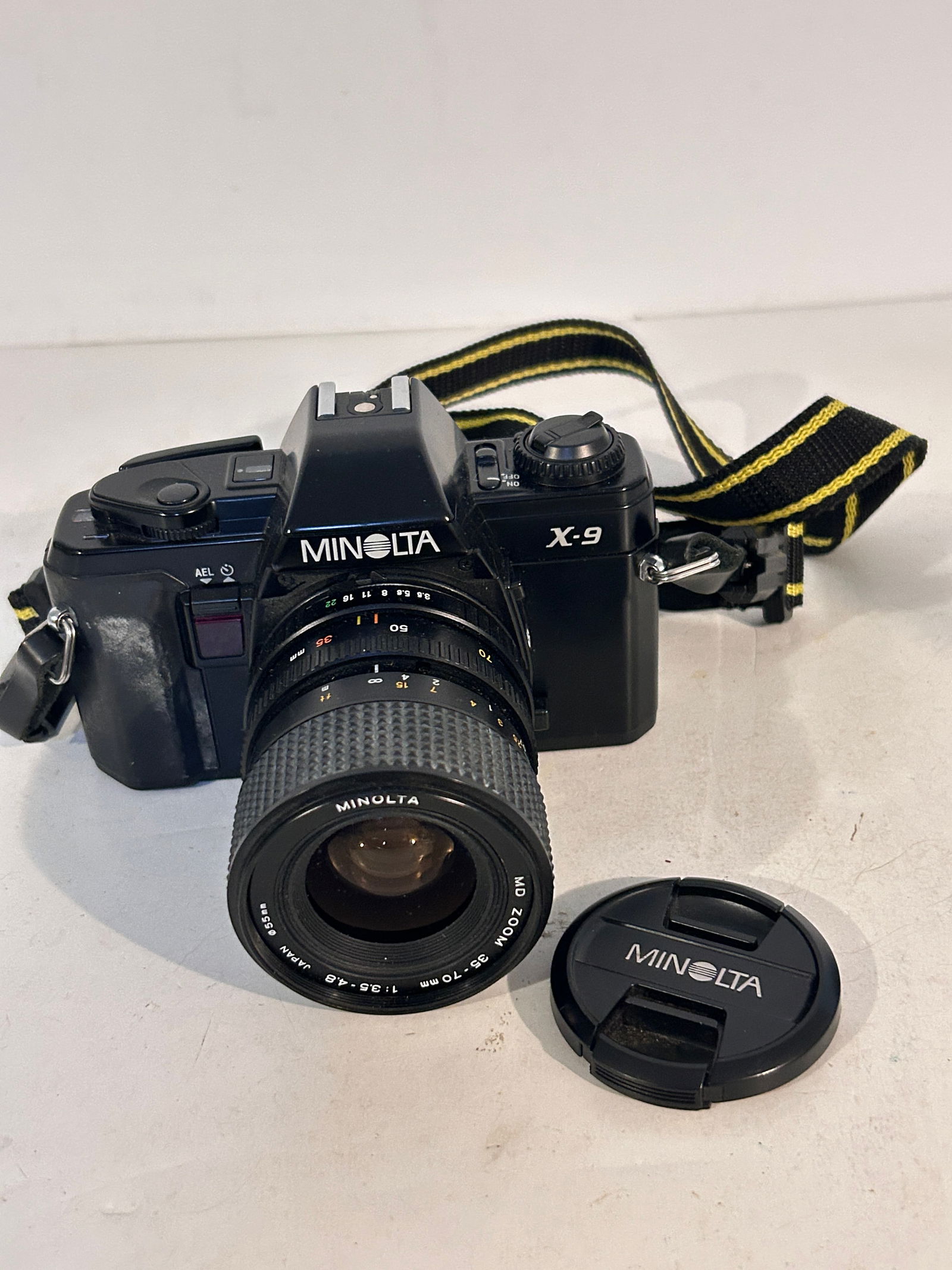 Vintage Camera Vintage Minolta X-9 SLR 35mm Camera w/ MD 35-70mm lens (1 of 5)