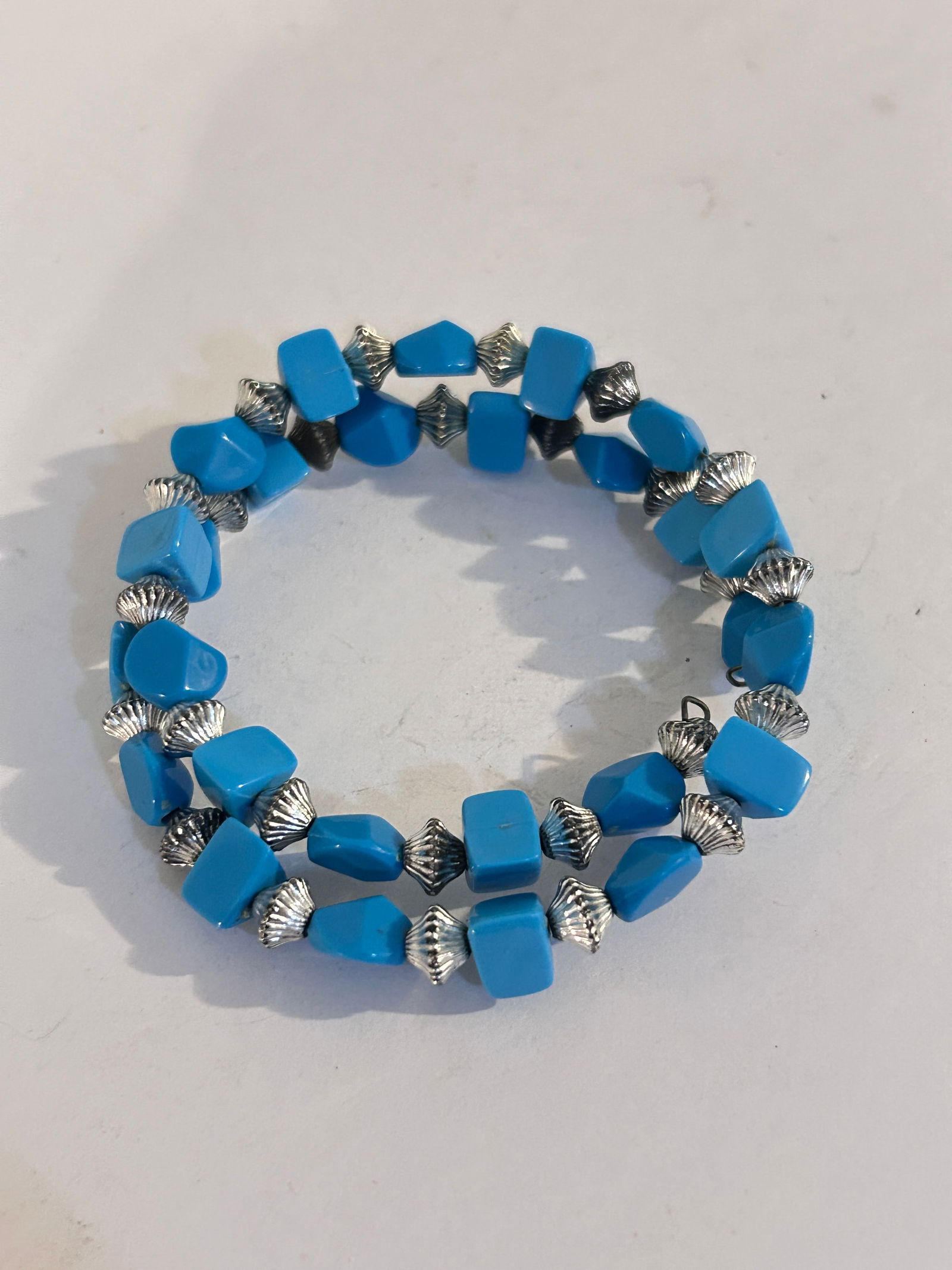 Vintage Faux Turquoise bead Bracelet stretch 7" (1 of 3)