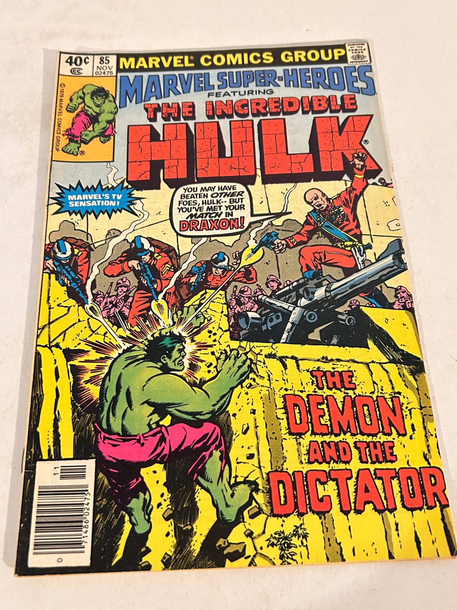 Vintage Comic Book Mavel Super - Heroes # 85: Vintage Comic Book Mavel Super - Heroes # 85 Please view all photos as they are part of the description and condition of this Item, Feel free to contact me with questions or picture requests! Used Ite