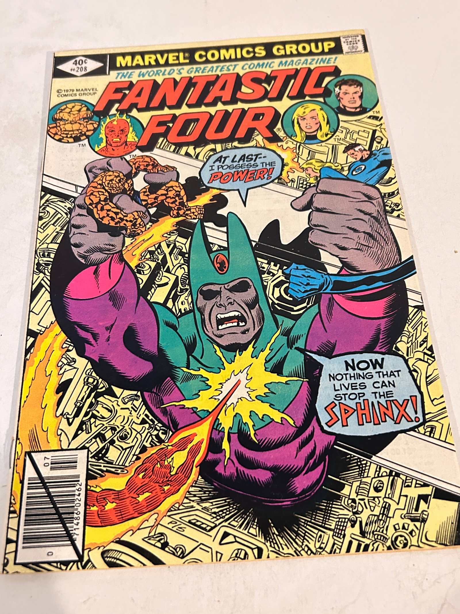 Vintage Comic Book Fantastic Four # 208: Vintage Comic Book Fantastic Four # 208 Please view all photos as they are part of the description and condition of this Item, Feel free to contact me with questions or picture requests! Used Item AS 