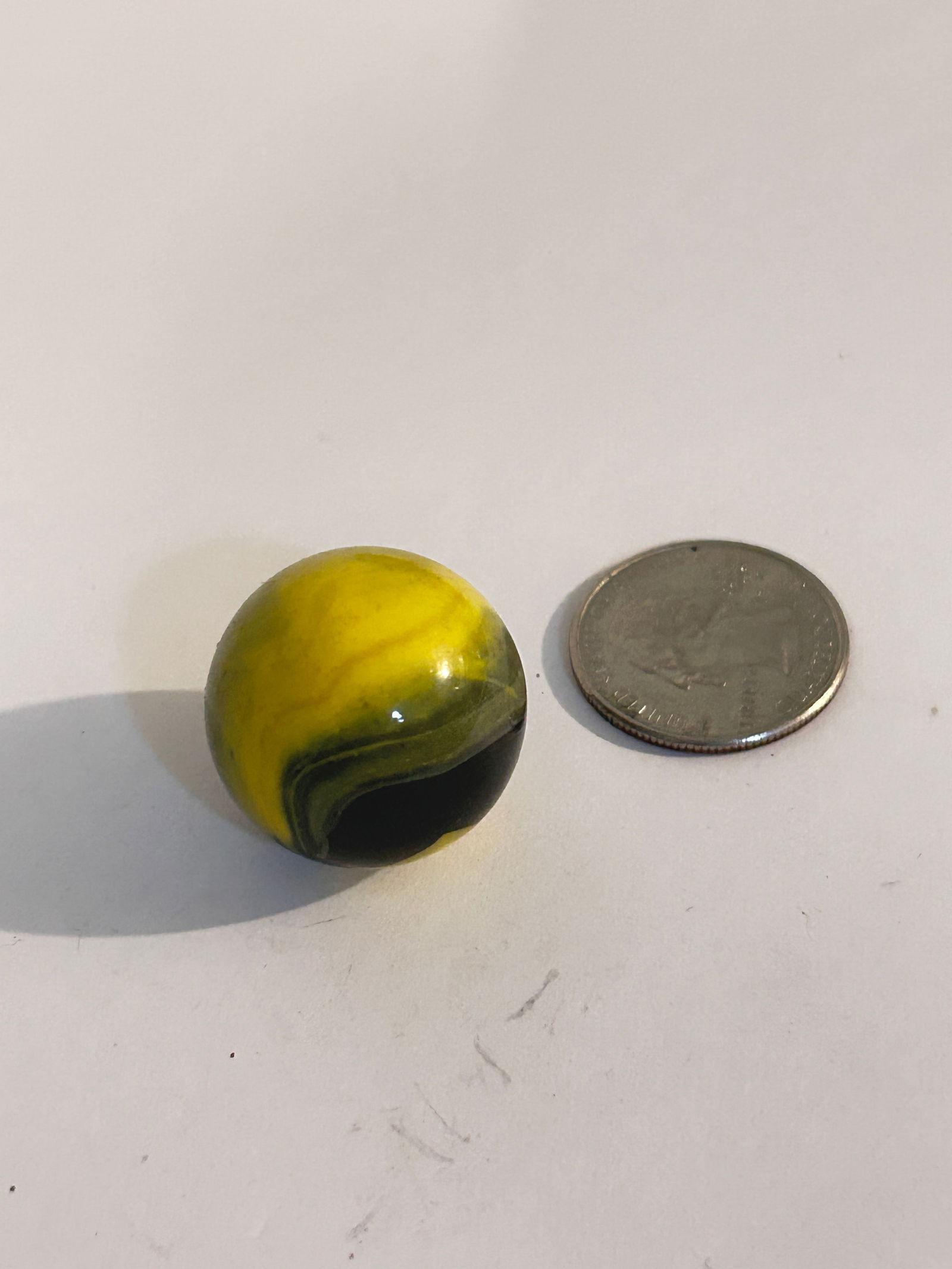 Vintage Marble: Vintage Marble Please view all photos as they are part of the description and condition of this Item, Feel free to contact me with questions or picture requests! Used Item AS IS