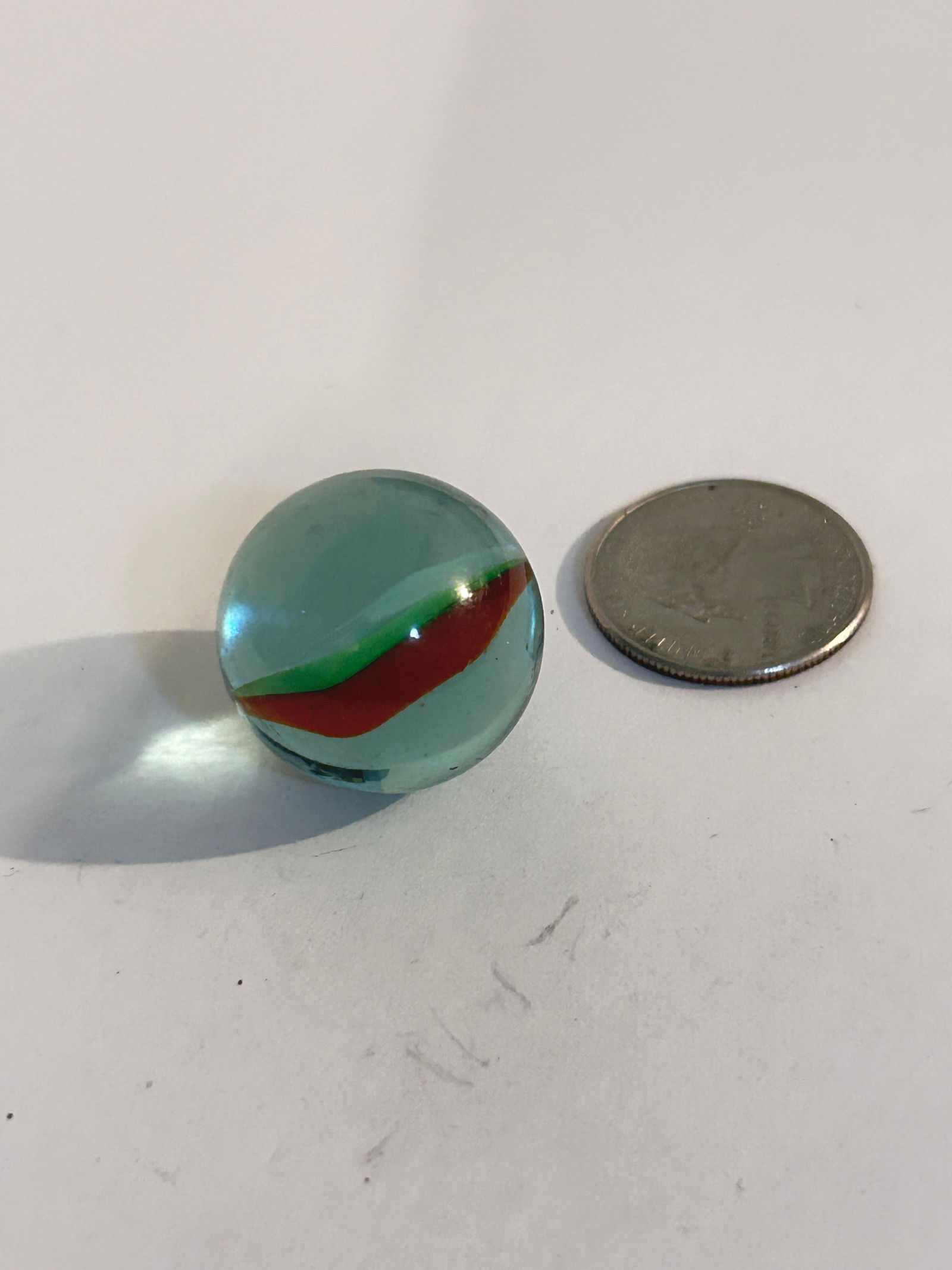 Vintage Marble: Vintage Marble Please view all photos as they are part of the description and condition of this Item, Feel free to contact me with questions or picture requests! Used Item AS IS