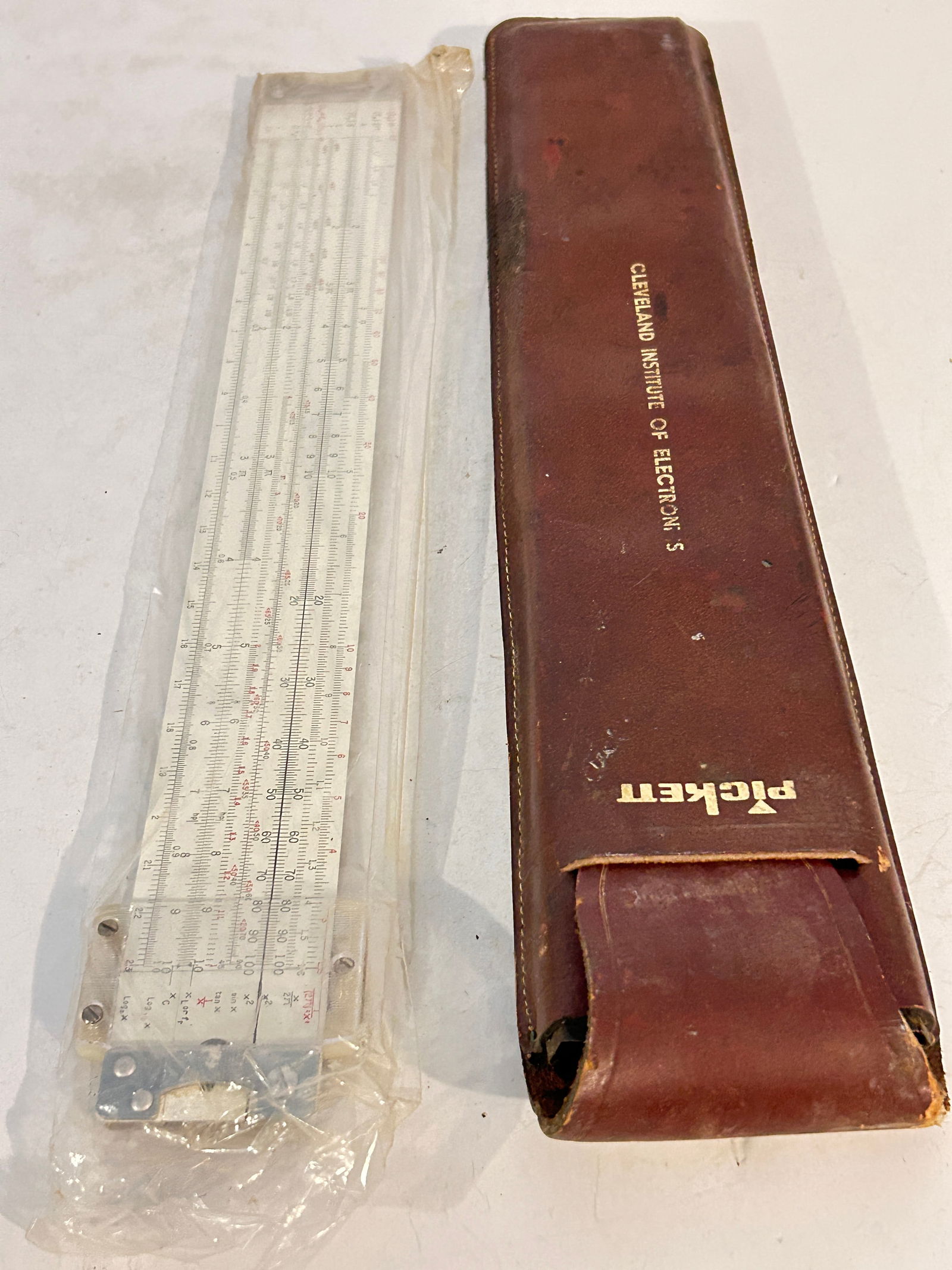 Vintage Pickett Cleveland Institute of Electronics Slide Rule Model N-515-T (1 of 5)
