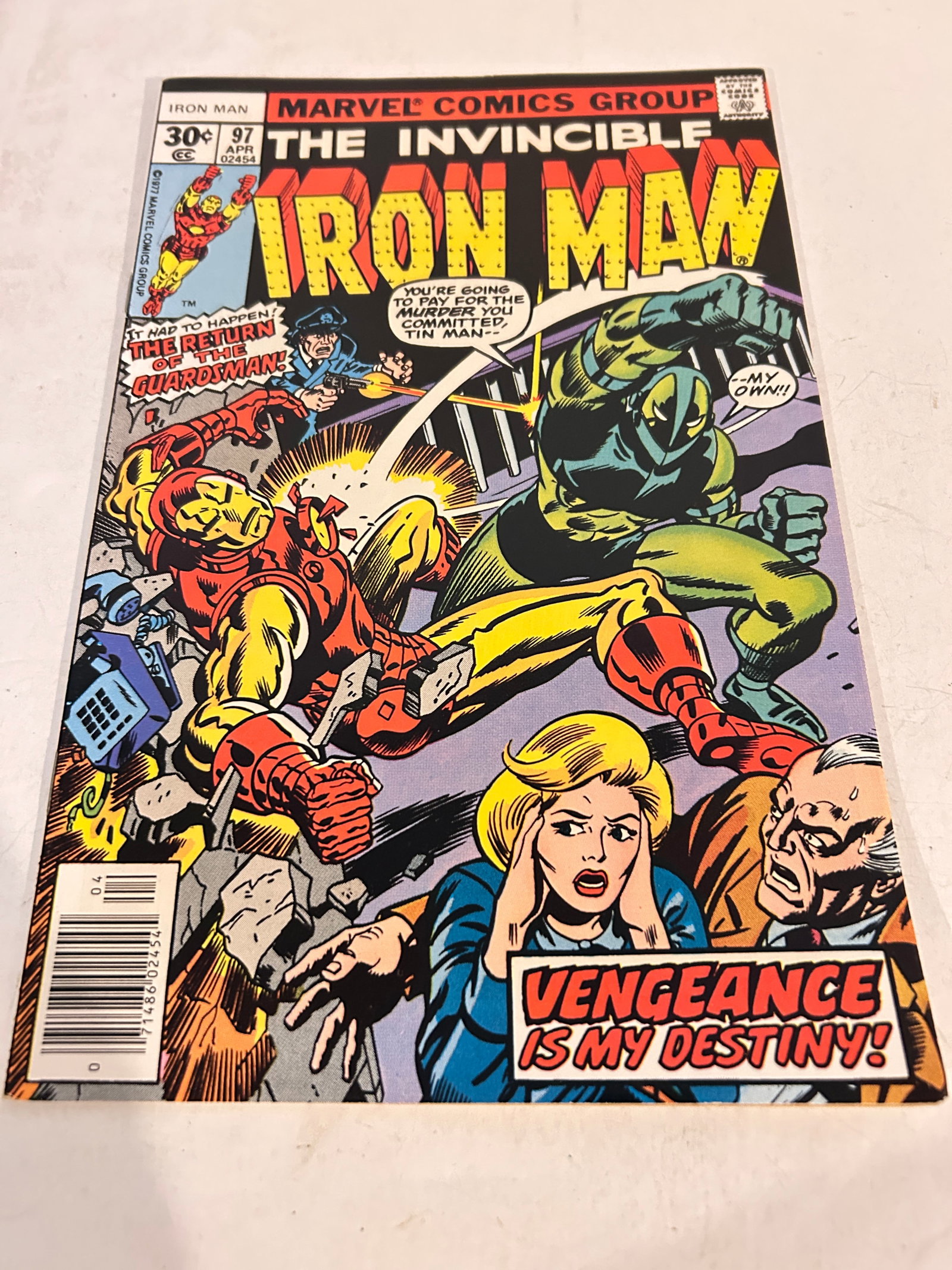 Vintage Comic Book Iron Man # 97: Vintage Comic Book Iron Man # 97 Please view all photos as they are part of the description and condition of this Item, Feel free to contact me with questions or picture requests! Used Item AS IS
