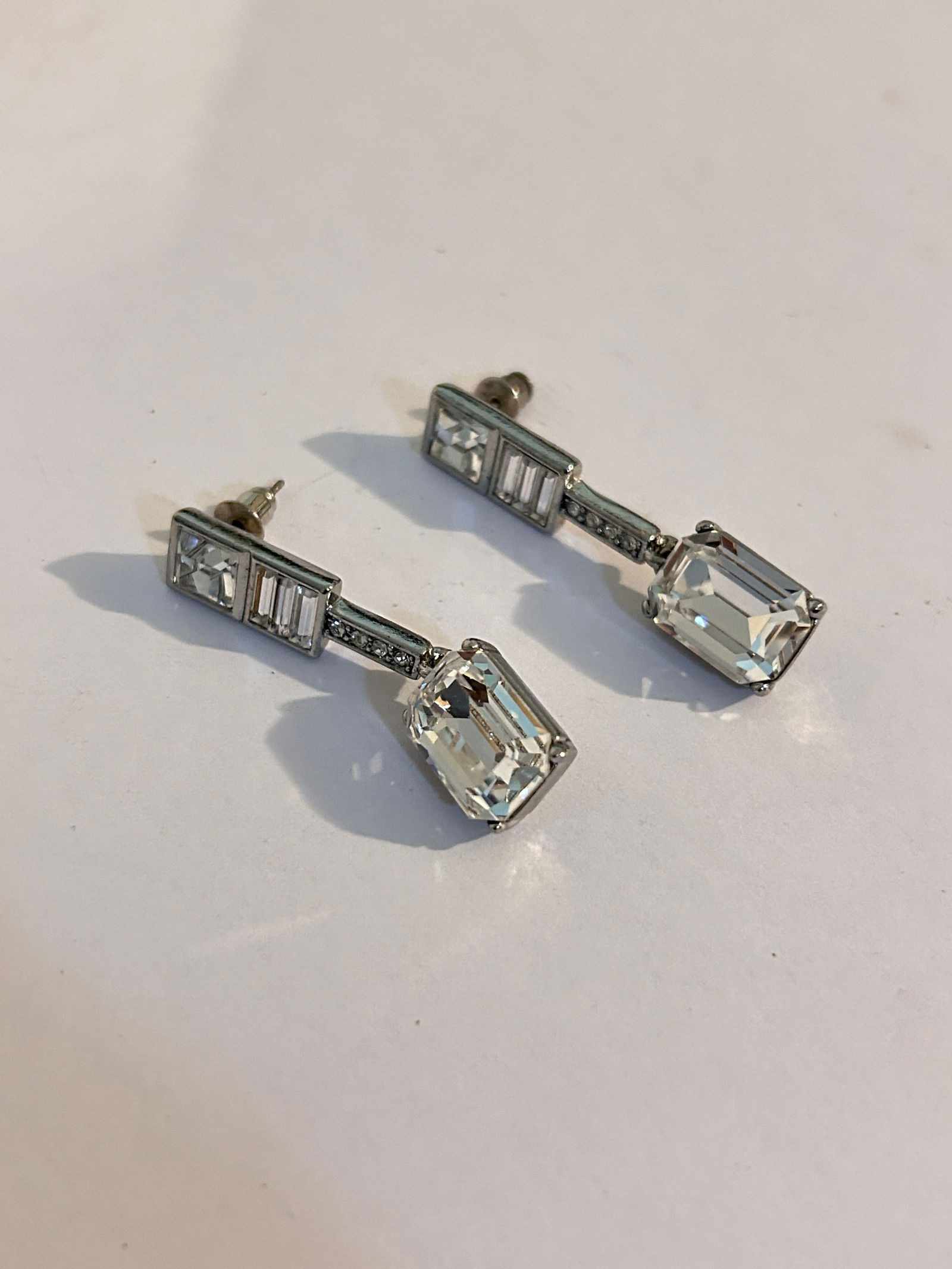 Vintage Silver tone dangle Rhinestone  Earrings (1 of 4)