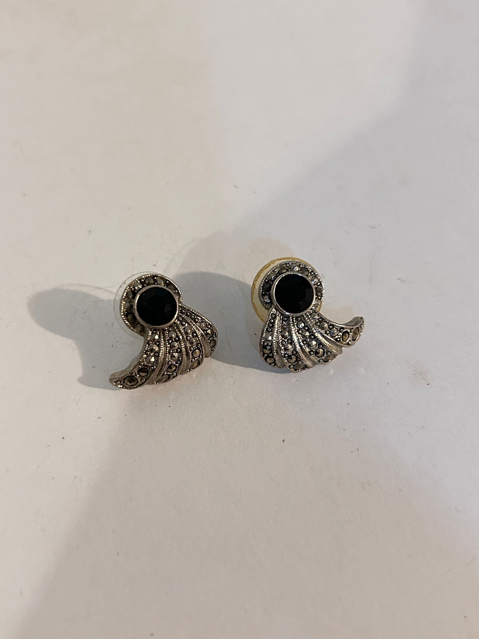 Vintage silver tone marcasite Earrings: Vintage silver tone marcasite Earrings Please view all photos as they are part of the description and condition of this Item, Feel free to contact me with questions or picture requests! Used Item AS I