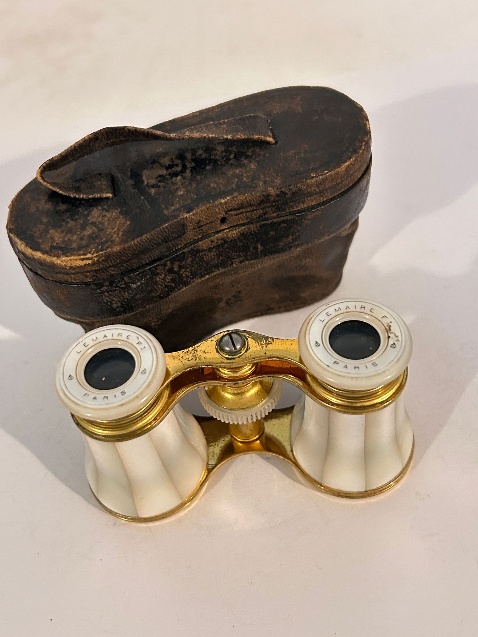 Lemaire Paris Mother of Pearl Opera Glasses Antique Victorian French w/ Case binoculars (1 of 7)