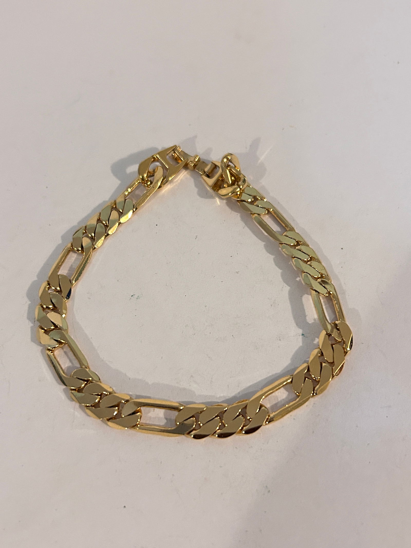 Vintage Gold tone chain Bracelet 9" (1 of 4)
