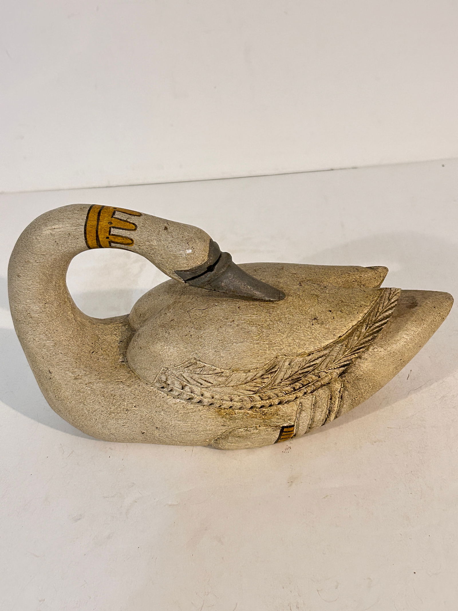 Vintage Hand Carved Duck Decoy 11" (1 of 6)