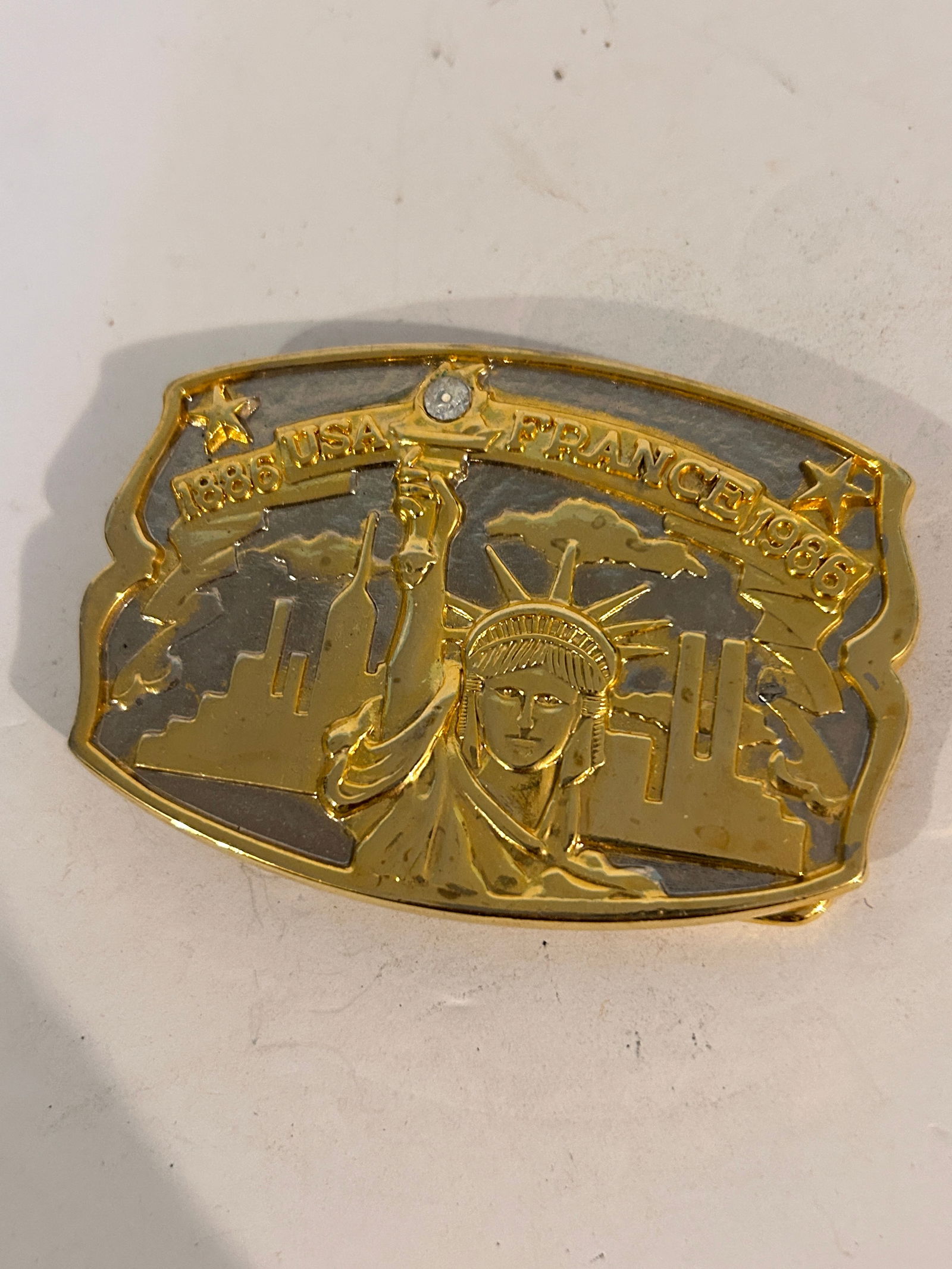 Vintage Liberty Belt Buckle: Vintage Liberty Belt Buckle Please view all photos as they are part of the description and condition of this Item, Feel free to contact me with questions or picture requests! Used Item AS IS