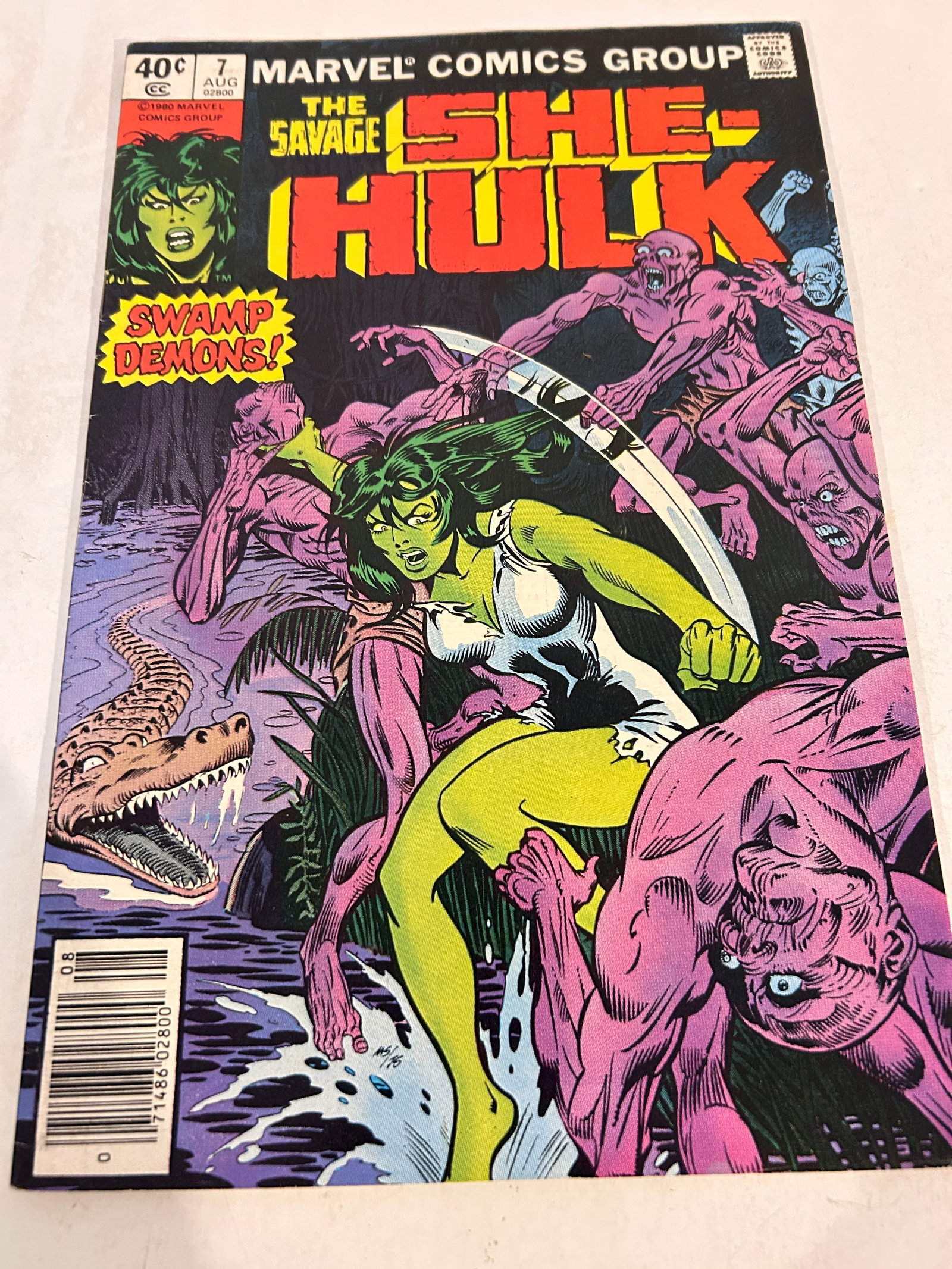 Vintage Comic Book the Savage She Hulk # 7: Vintage Comic Book the Savage She Hulk # 7 Please view all photos as they are part of the description and condition of this Item, Feel free to contact me with questions or picture requests! Used Item 