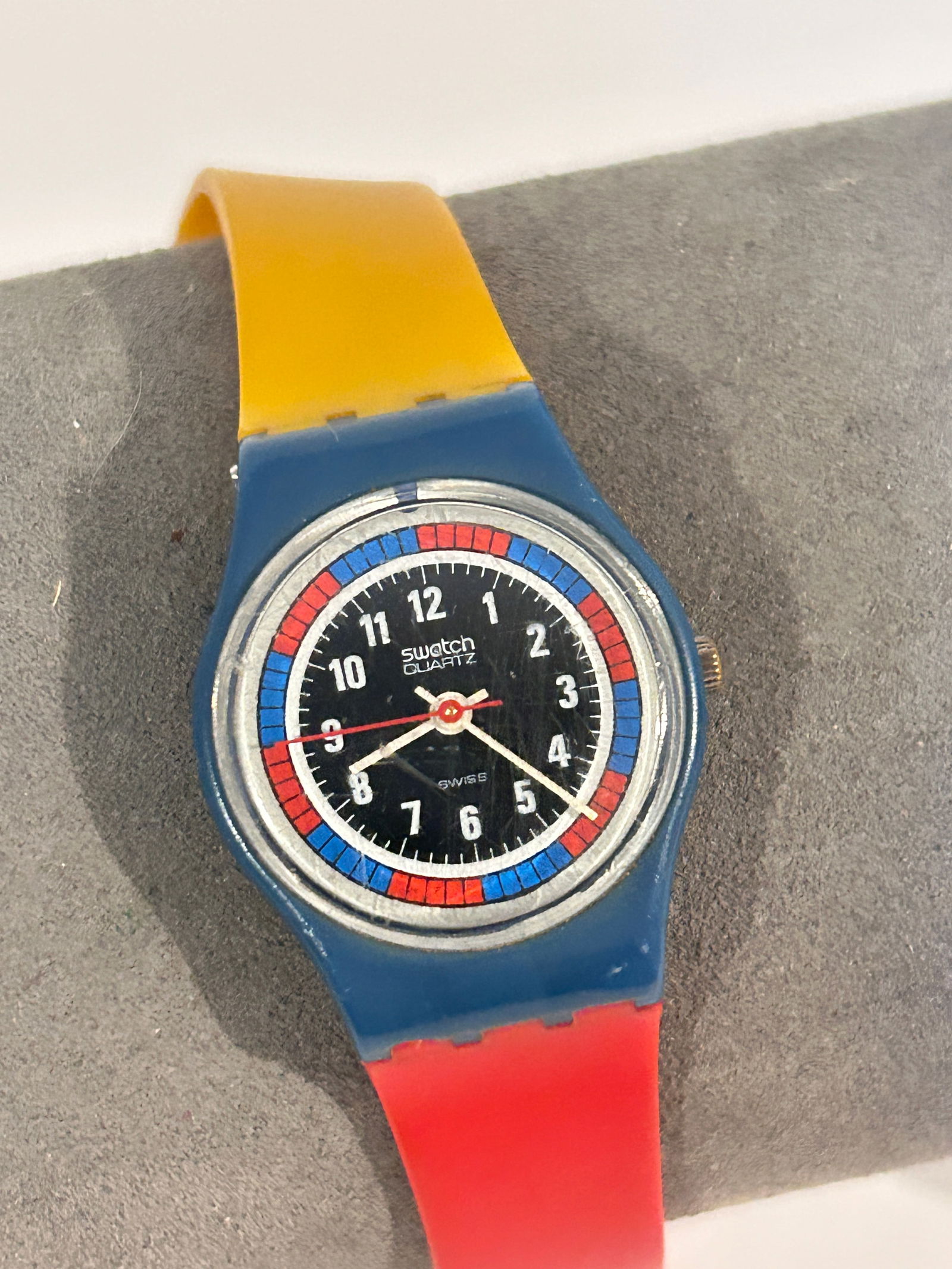 Swatch Watch Tri Color Racer Vintage 755 working: Swatch Watch Tri Color Racer Vintage 755 working Please view all photos as they are part of the description and condition of this Item, Feel free to contact me with questions or picture requests! Used