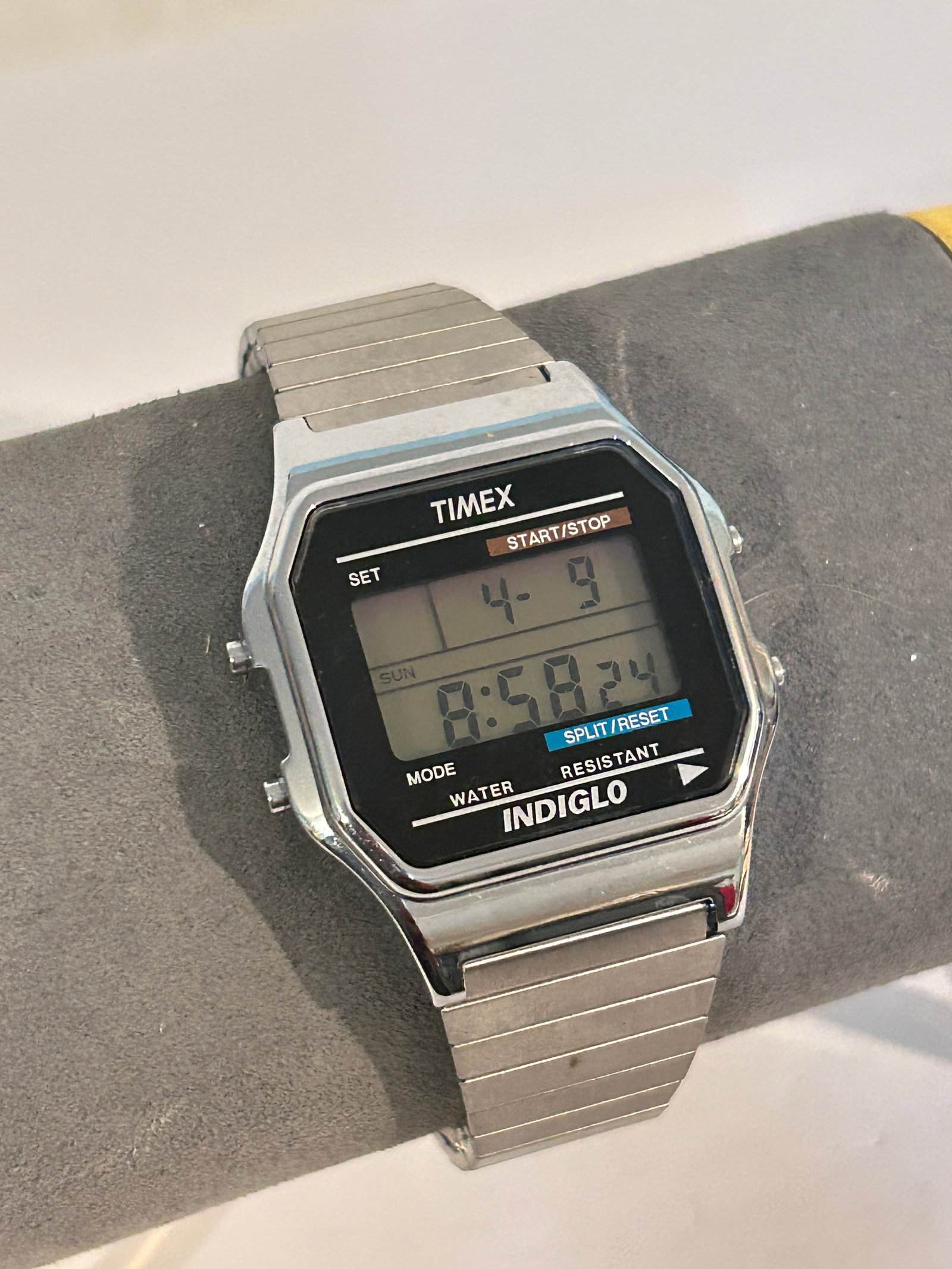 Vintage Timex Indiglo Mens Stainless Steel Multifunction Digital Watch Alarm (1 of 6)