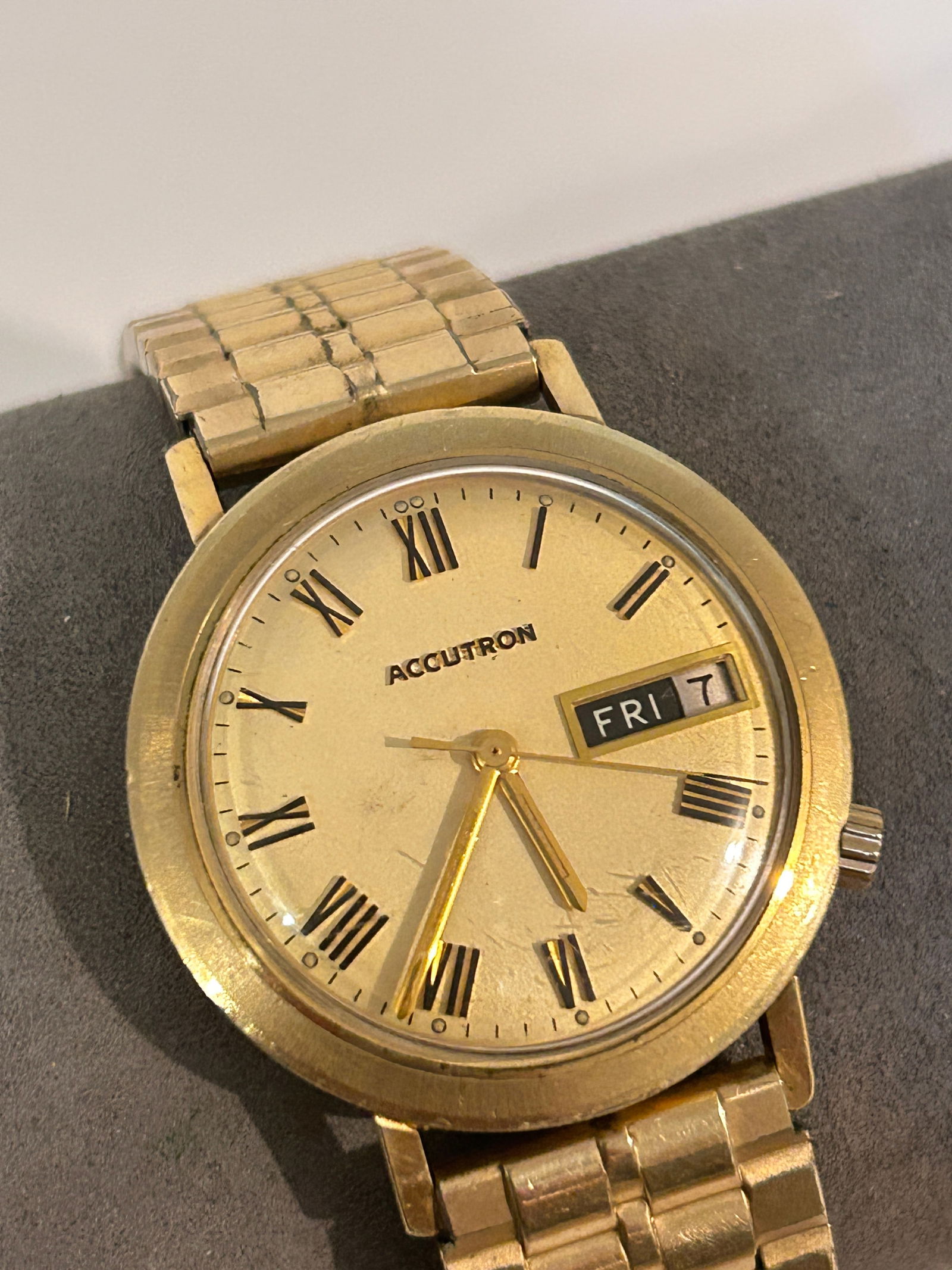 Vintage Bulova Accutron 14K Gold Filled M9 Wristwatch Mens Working Great (1 of 5)