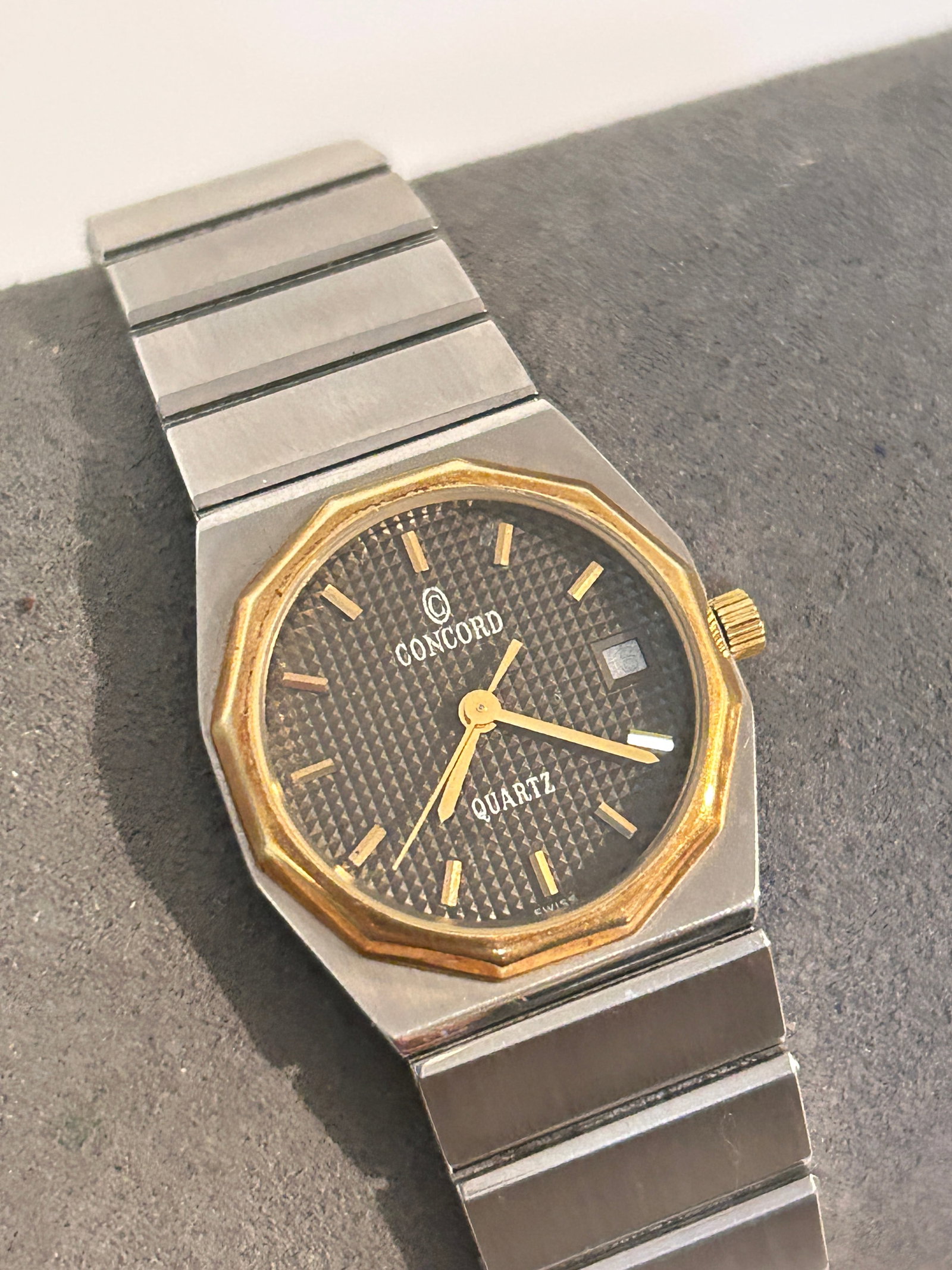 Vintage Concord Mariner SG V13 Solid Gold working 18K & SS Men's Quartz Watch (1 of 5)