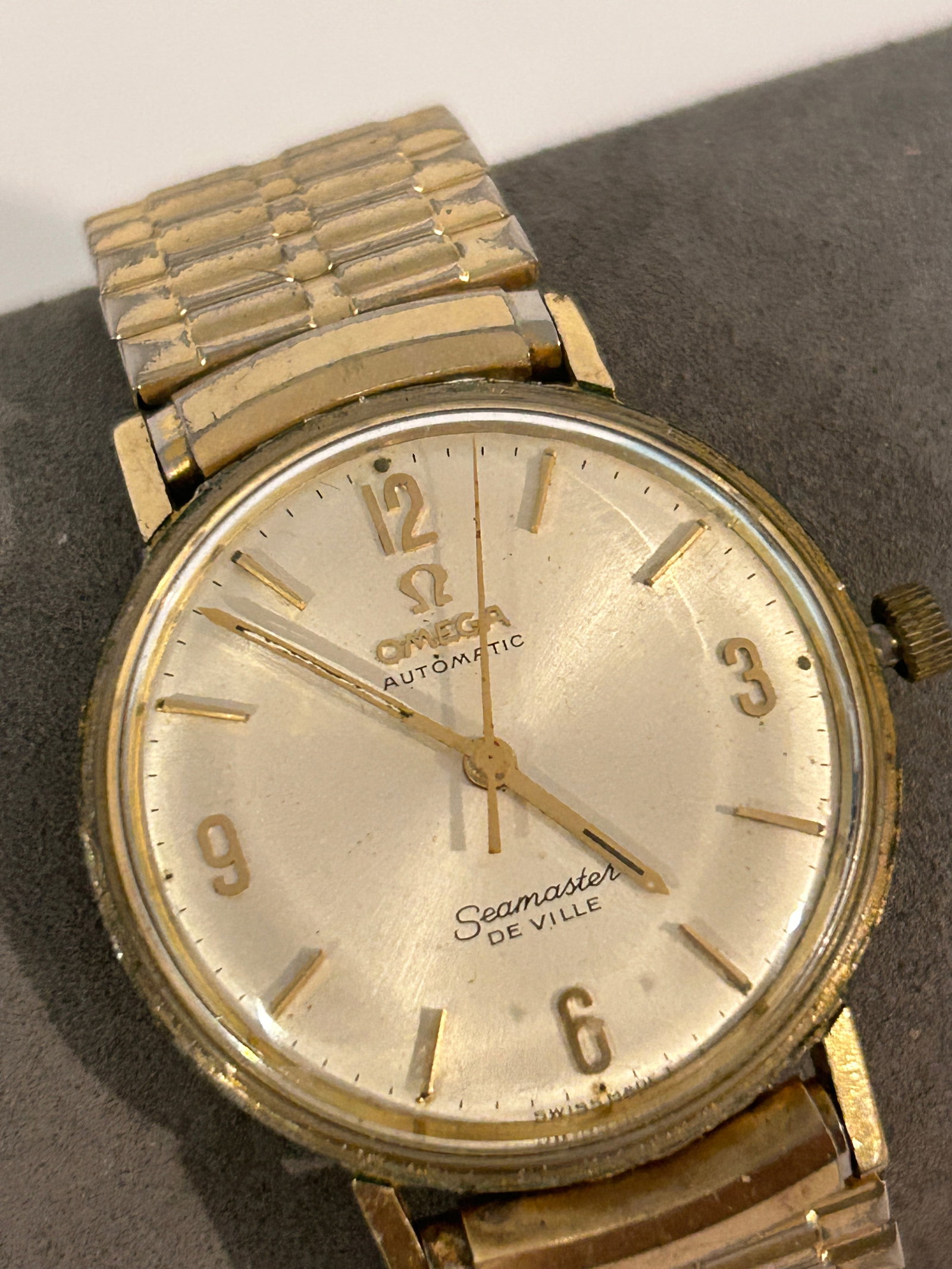Vintage Working Gold Fill Omega Seamaster Deville Automatic Mens Watch: Vintage Working Gold Fill Omega Seamaster Deville Automatic Mens Watch Please view all photos as they are part of the description and condition of this Item, Feel free to contact me with questions or