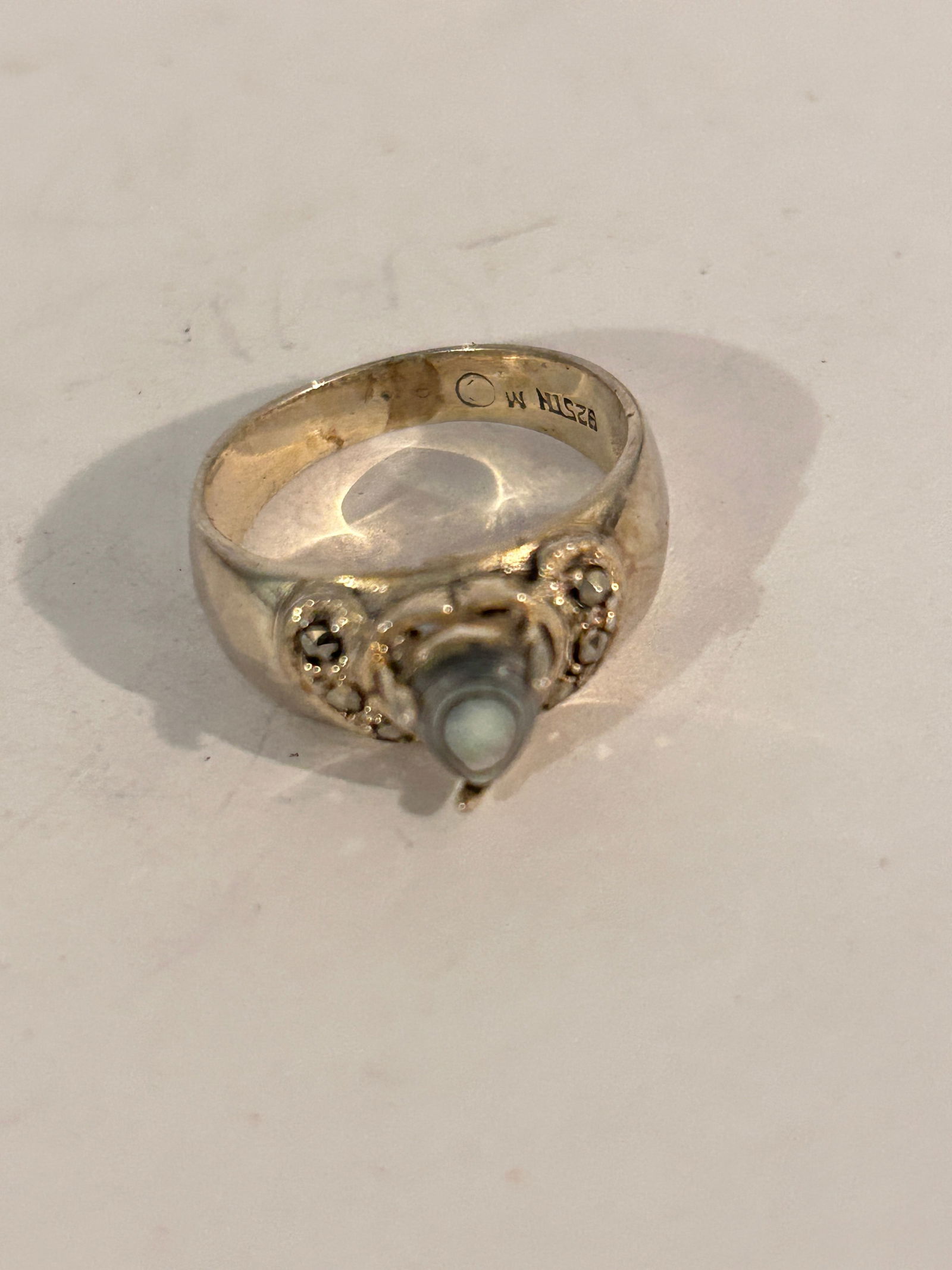 Vintage Sterling Silver Marcasite Ring Sz 8 (1 of 4)