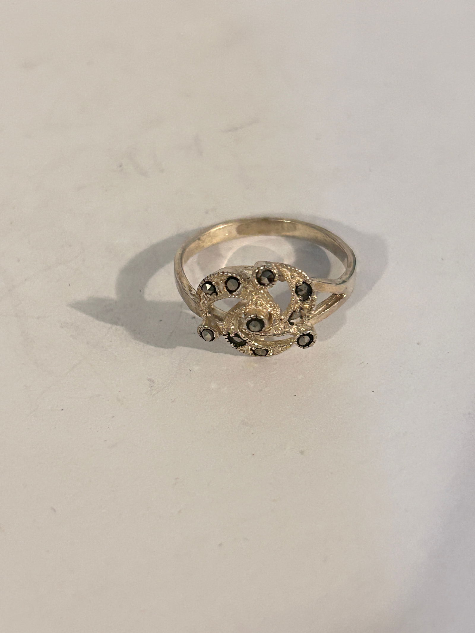 Vintage Sterling Silver Marcasite Ring Sz 8 (1 of 4)