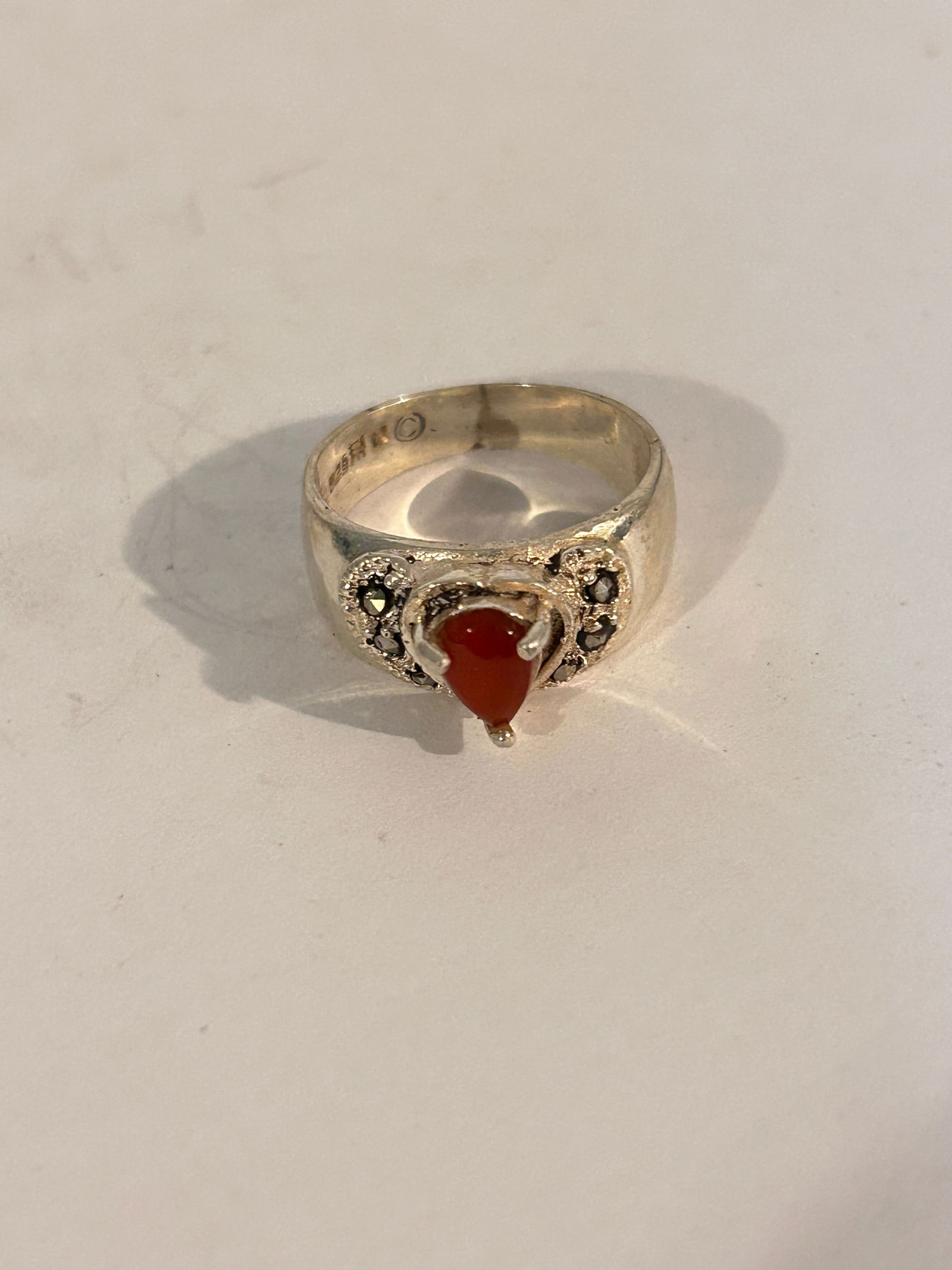 Vintage Sterling Silver Marcasite & Amethyst Ring Sz 7: Vintage Sterling Silver Marcasite & Amethyst Ring Sz 7 Please view all photos as they are part of the description and condition of this Item, Feel free to contact me with questions or picture requests